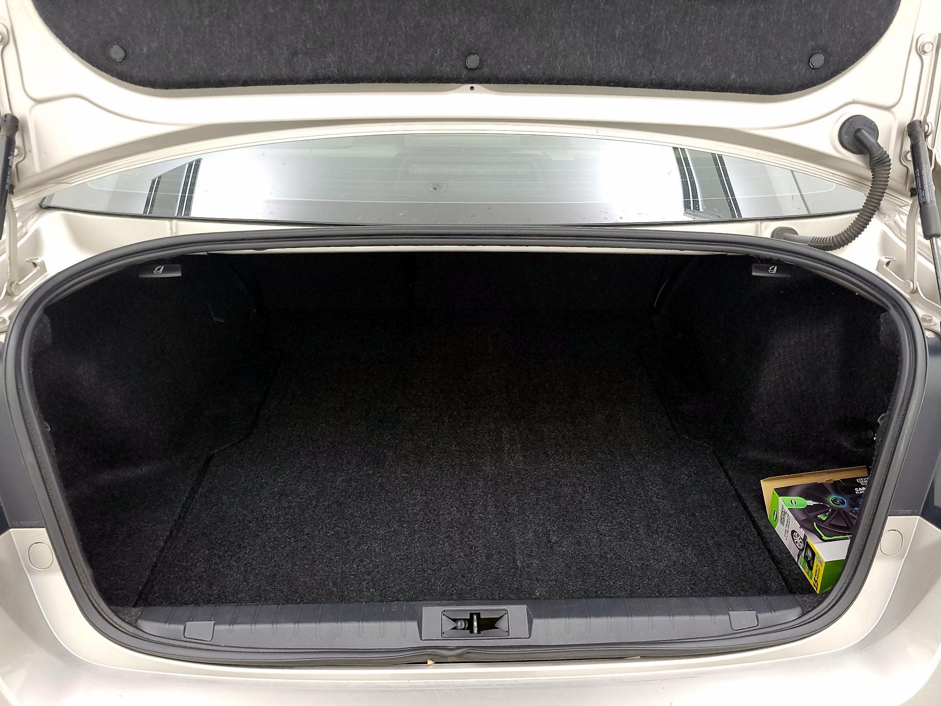 Thumbnail: 2016 Subaru Legacy - 20