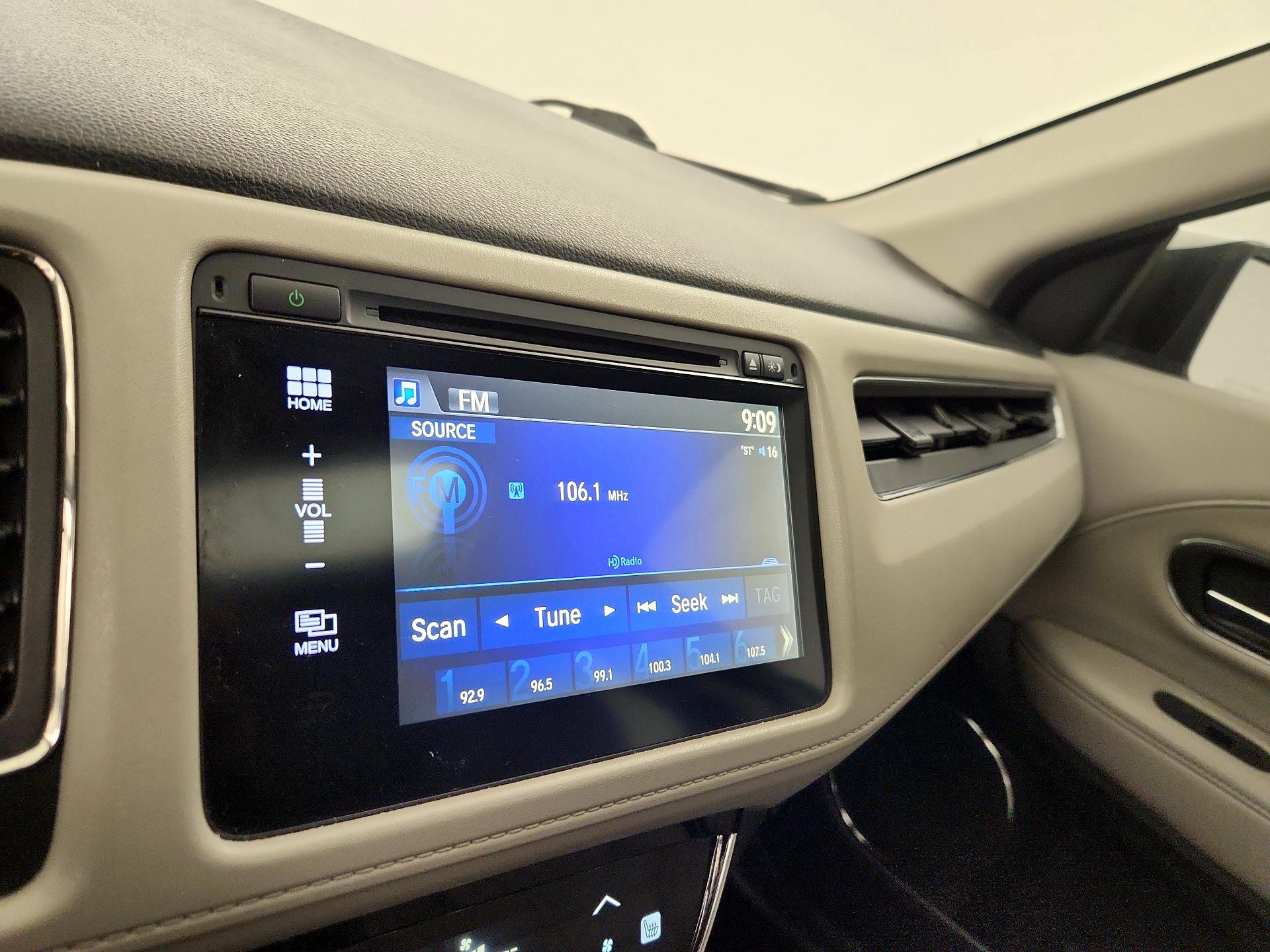 Thumbnail: 2016 Honda HR-V - 16
