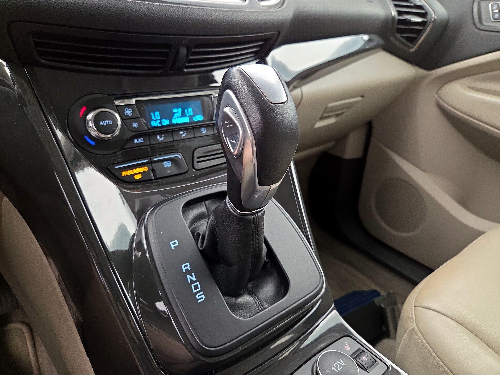 Thumbnail: 2016 Ford Escape - 17