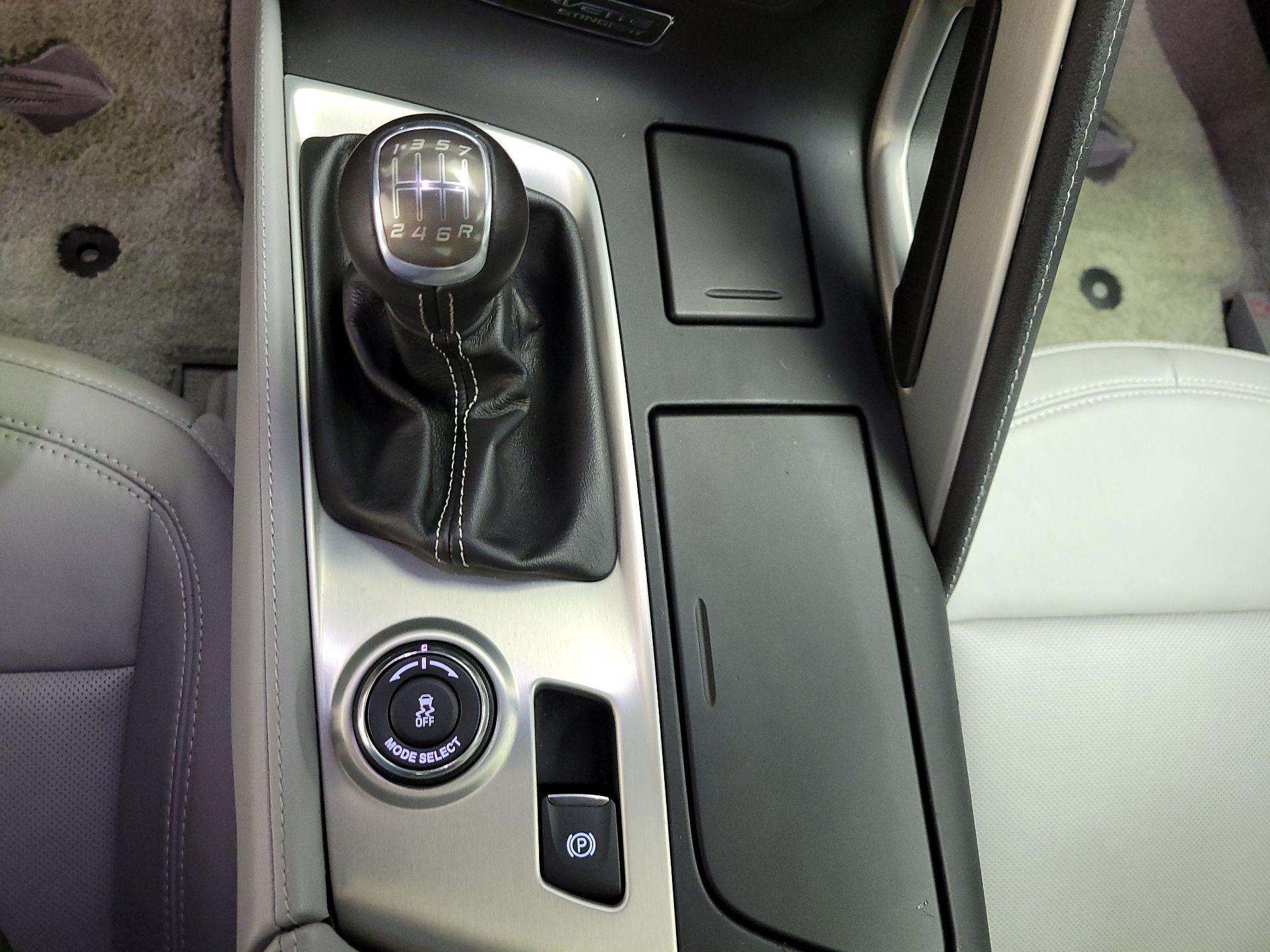 Thumbnail: 2015 Chevrolet Corvette - 18