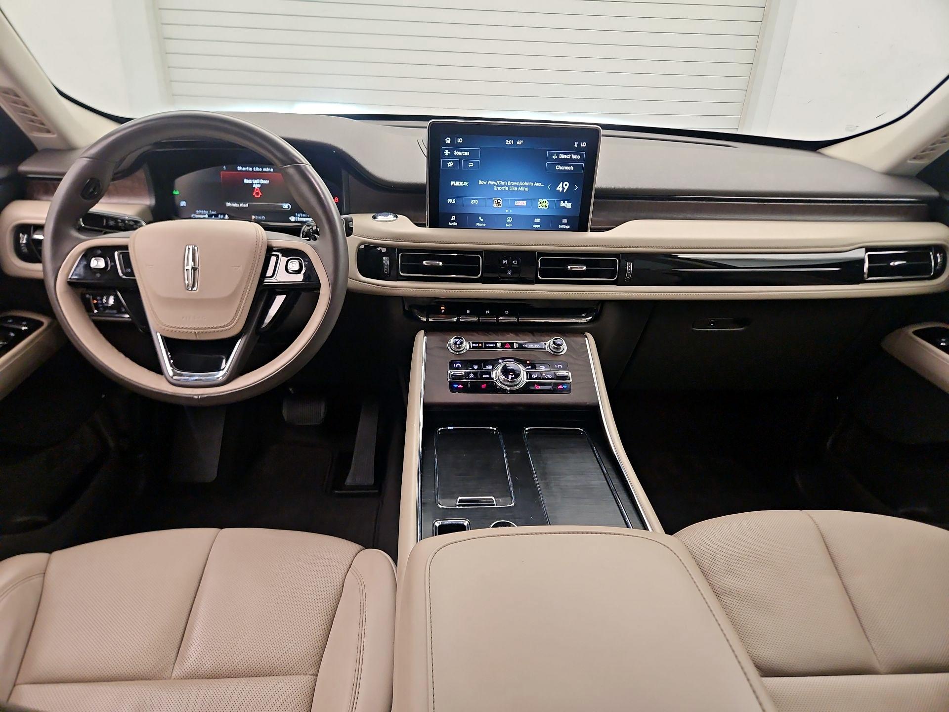 Thumbnail: 2020 Lincoln Aviator - 9