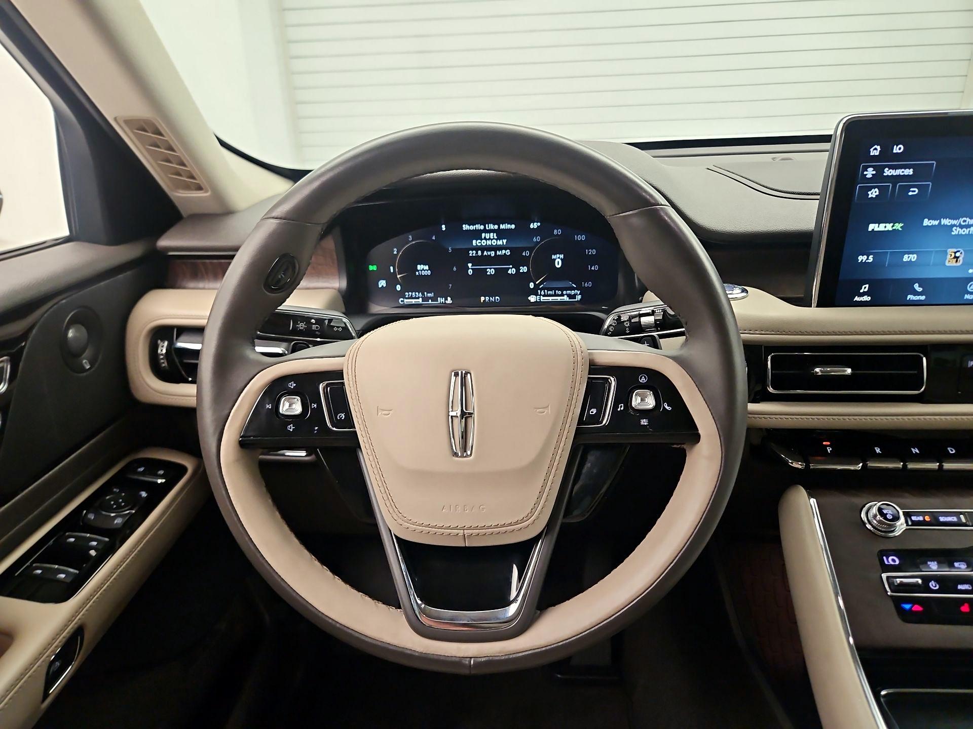 Thumbnail: 2020 Lincoln Aviator - 10