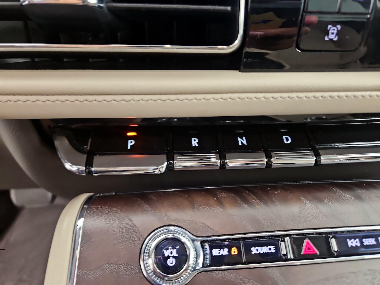 2020 Lincoln Aviator Reserve - Photo 18