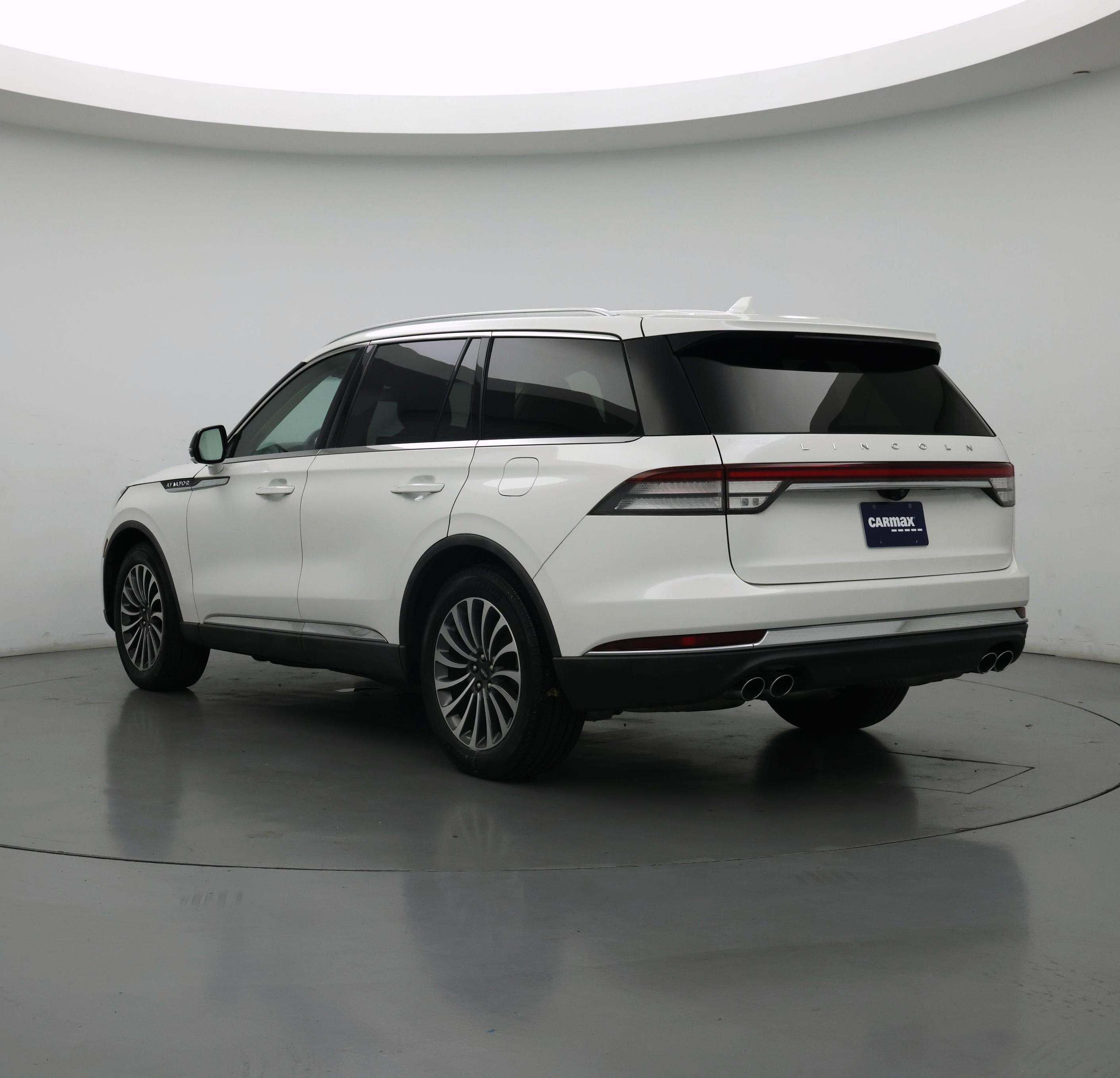 Thumbnail: 2020 Lincoln Aviator - 2