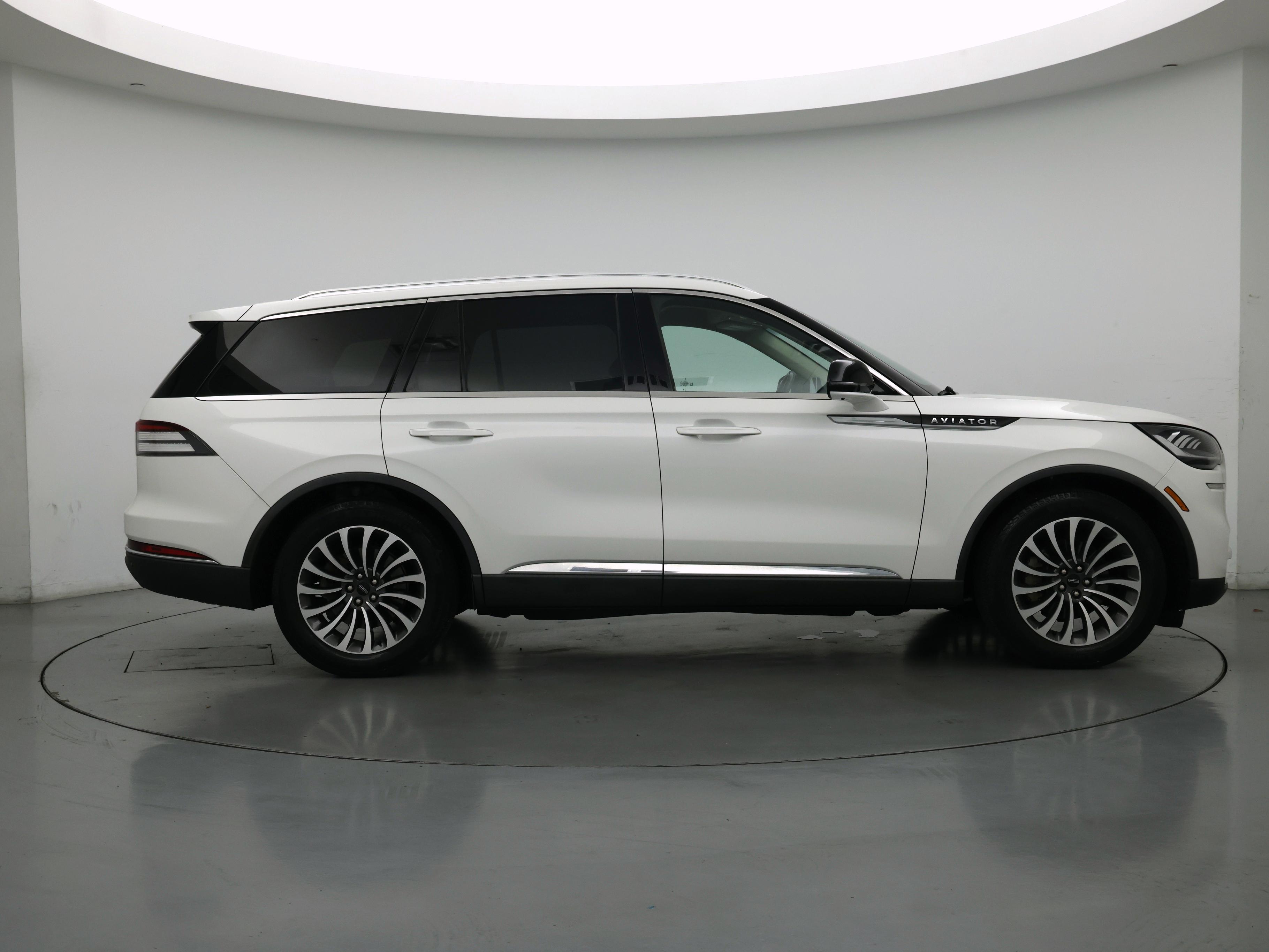 Thumbnail: 2020 Lincoln Aviator - 7