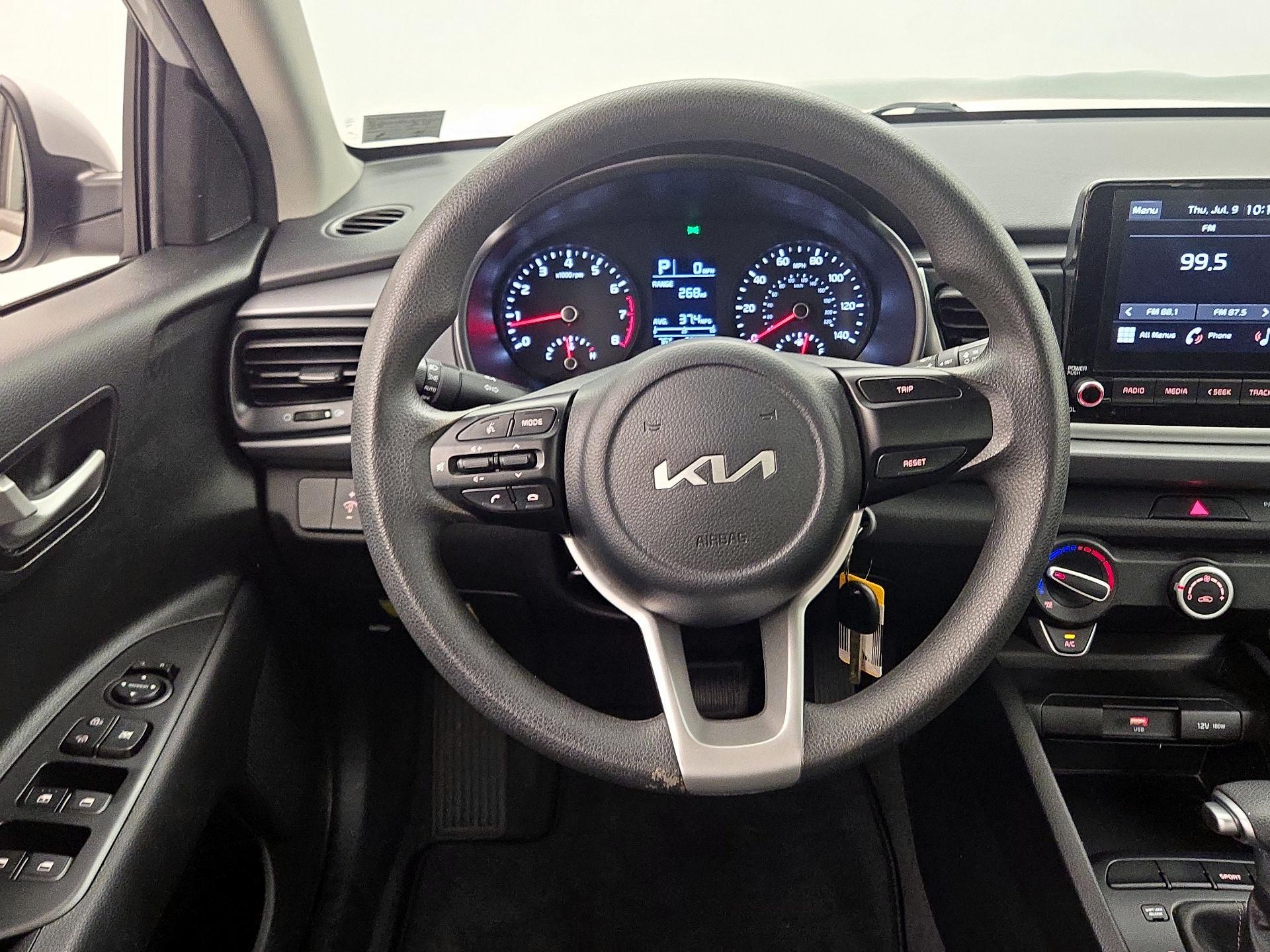 Thumbnail: 2023 Kia Rio - 10