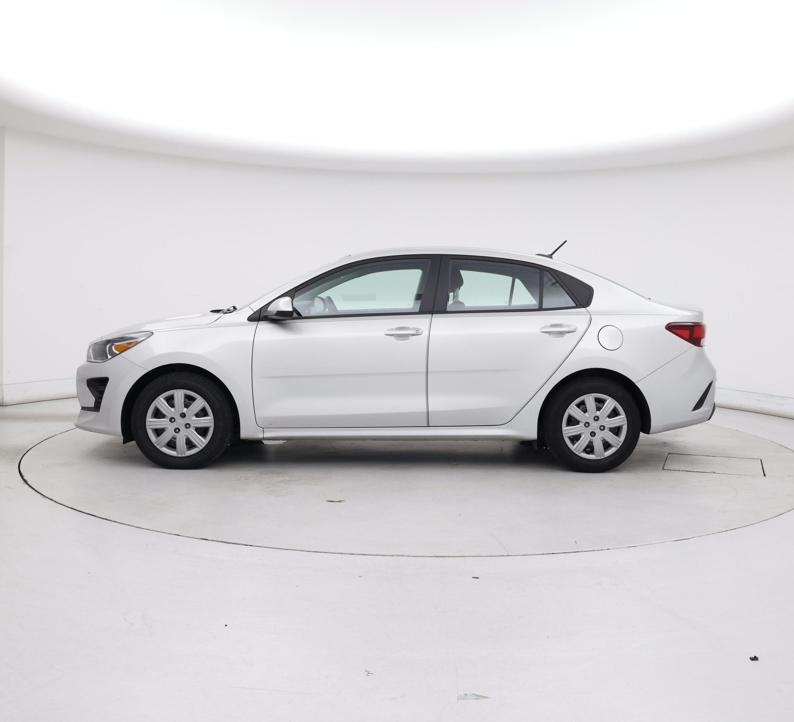 Thumbnail: 2023 Kia Rio - 3