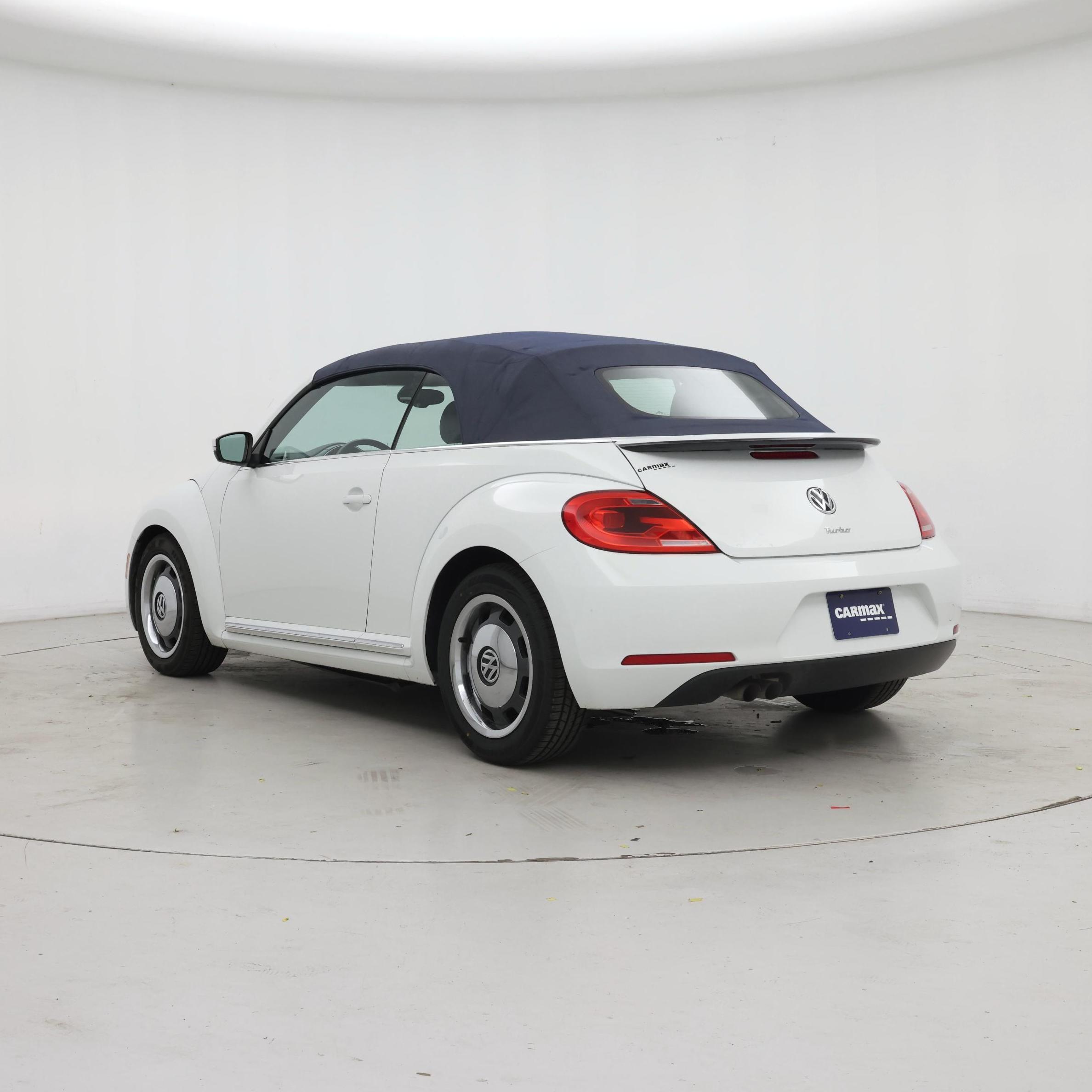 Thumbnail: 2016 Volkswagen Beetle - 2