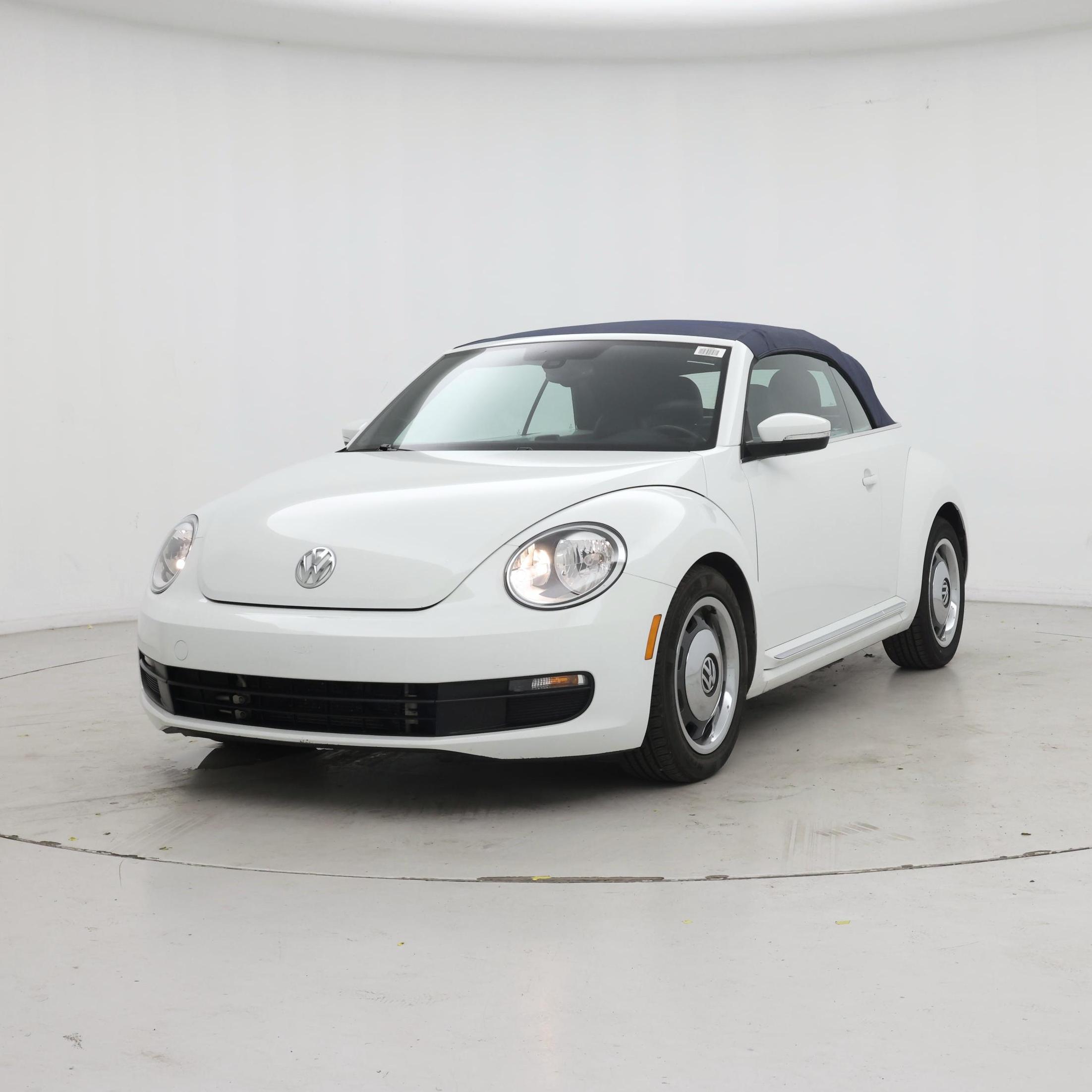Thumbnail: 2016 Volkswagen Beetle - 4