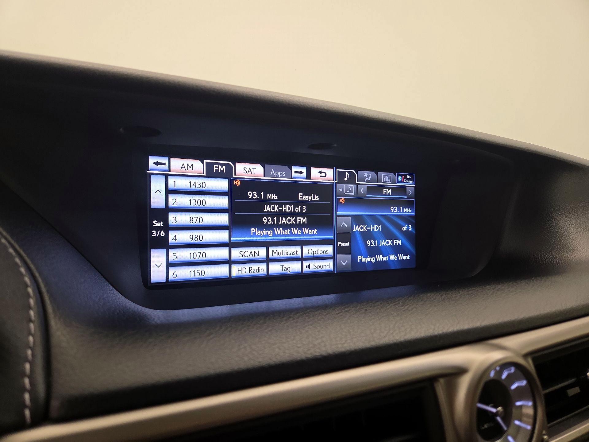 Thumbnail: 2014 Lexus GS - 16