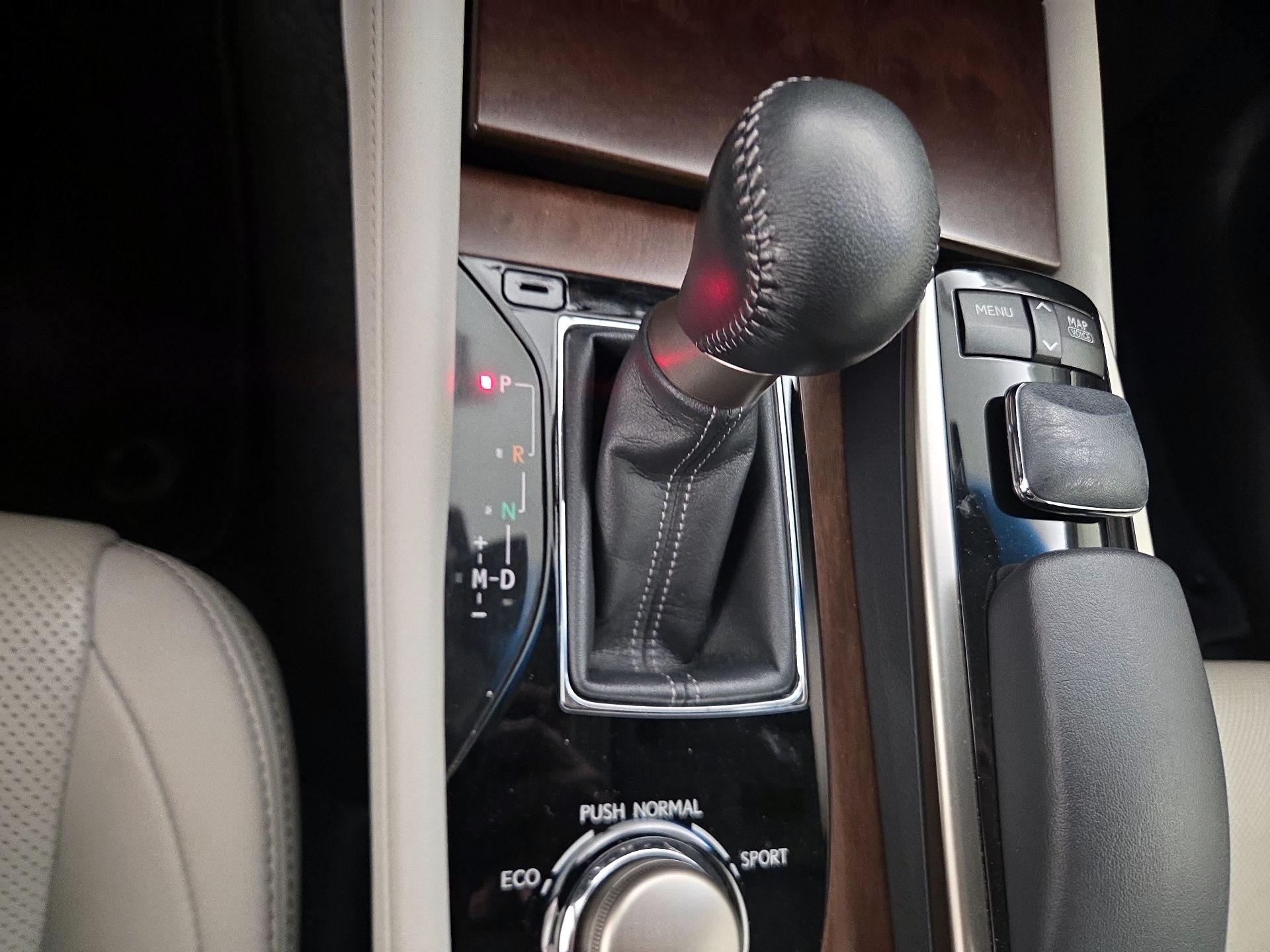 Thumbnail: 2014 Lexus GS - 18