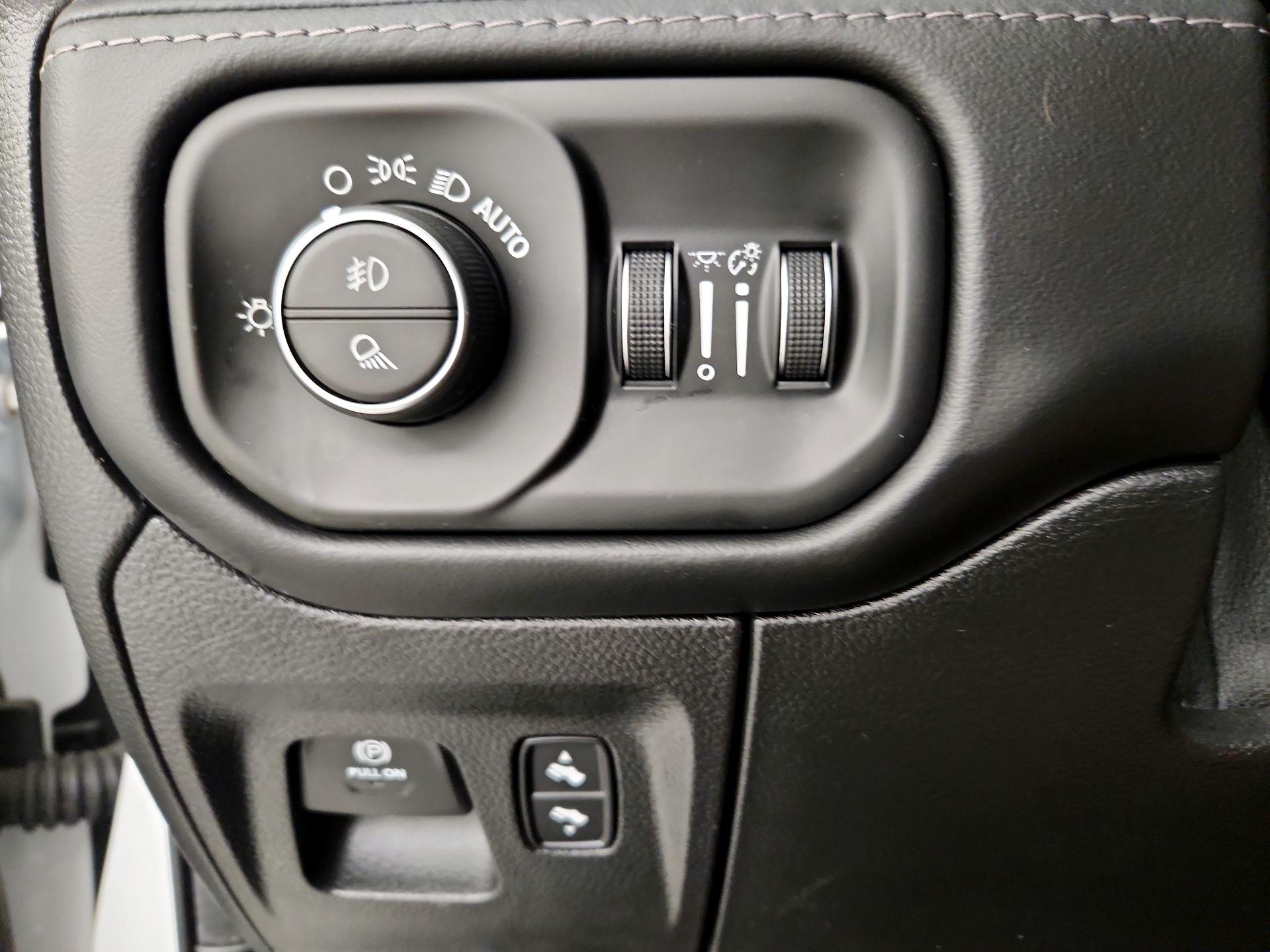 Thumbnail: 2021 RAM 1500 - 13