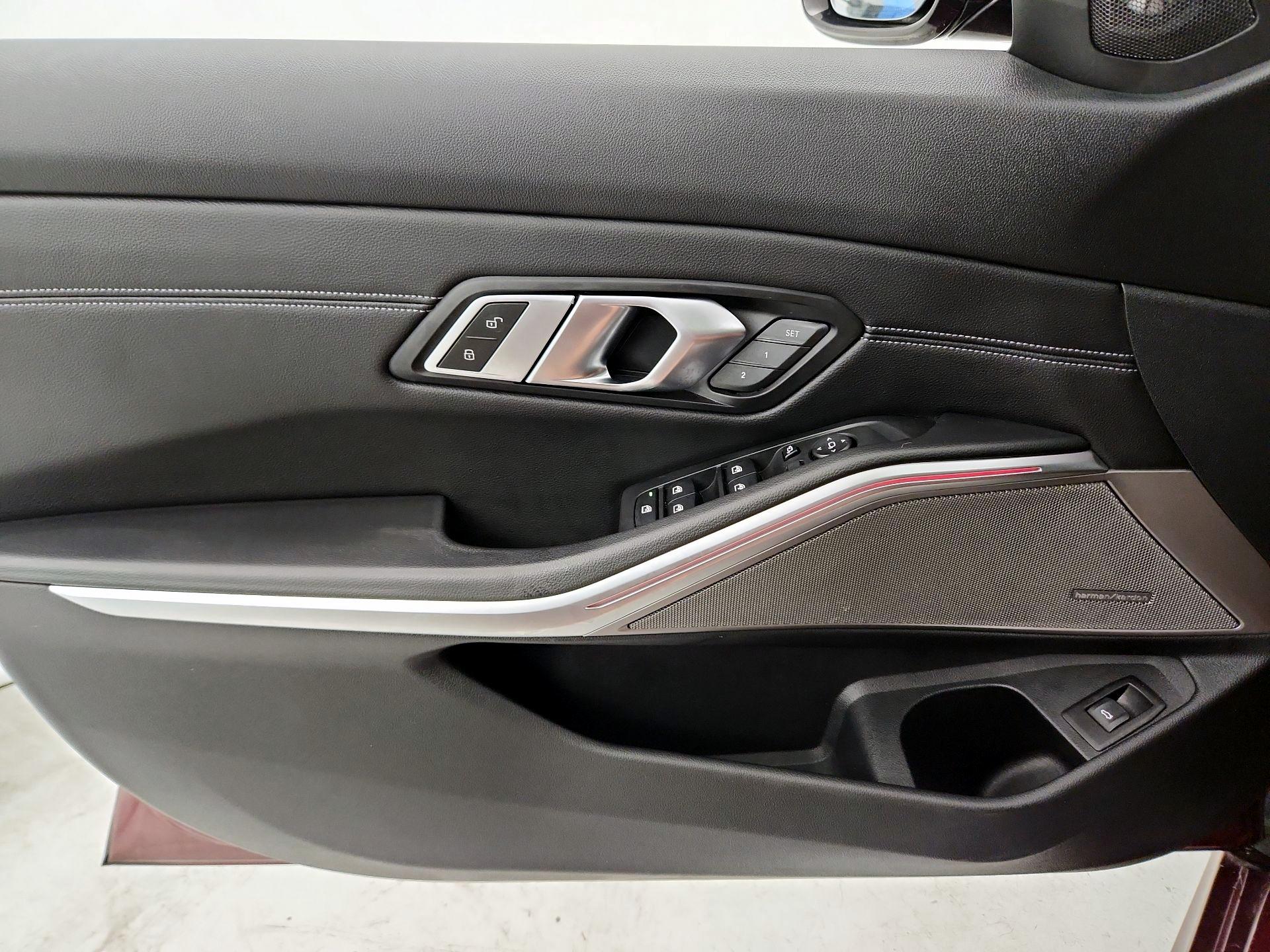 Thumbnail: 2022 BMW 3 Series - 12