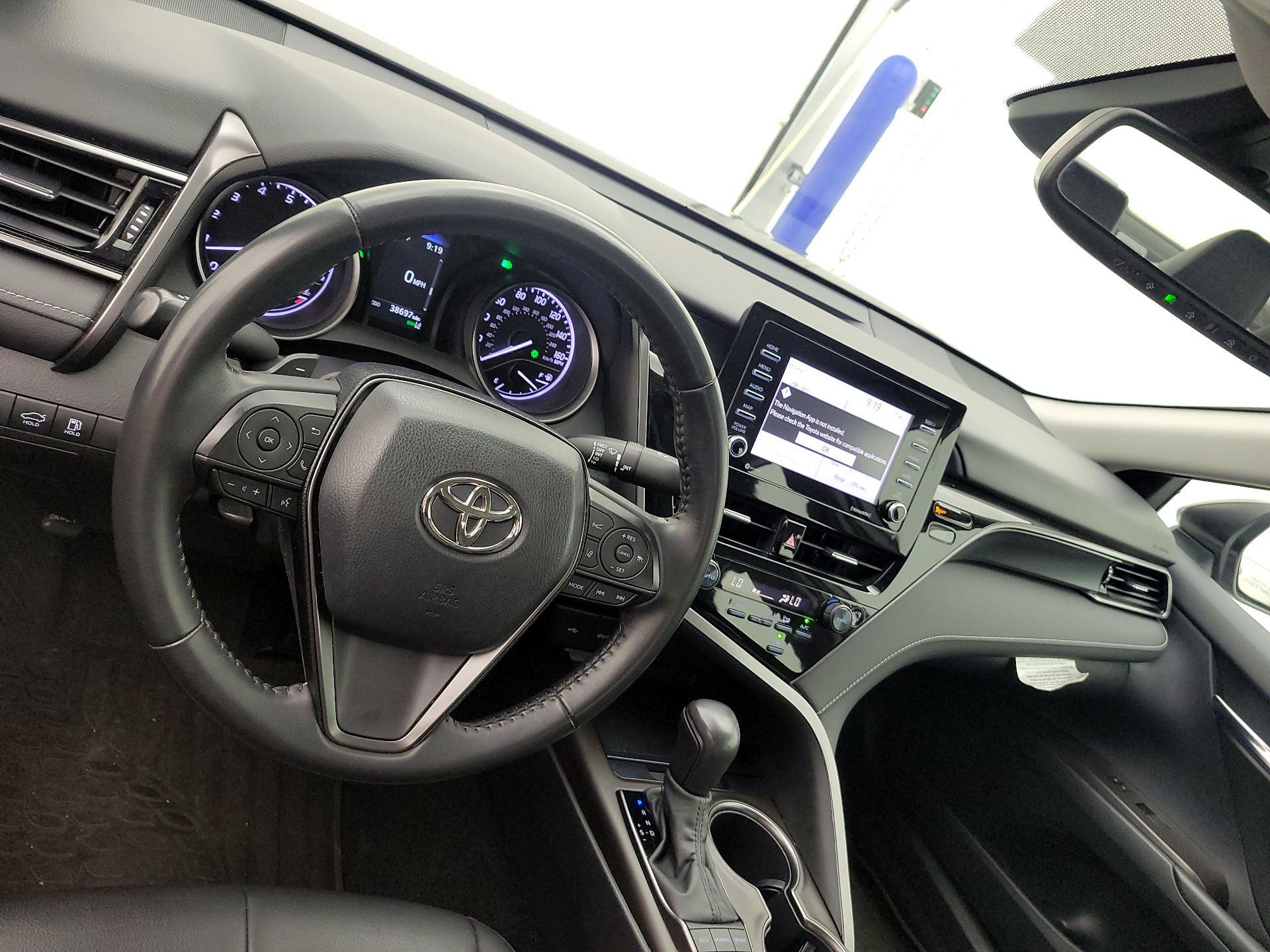 Thumbnail: 2022 Toyota Camry - 9