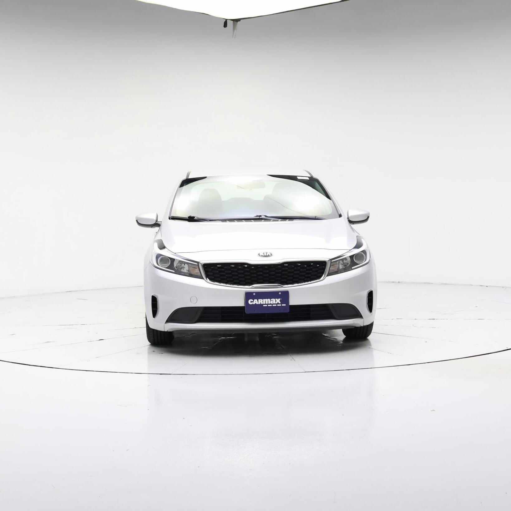 Thumbnail: 2017 Kia Forte - 5