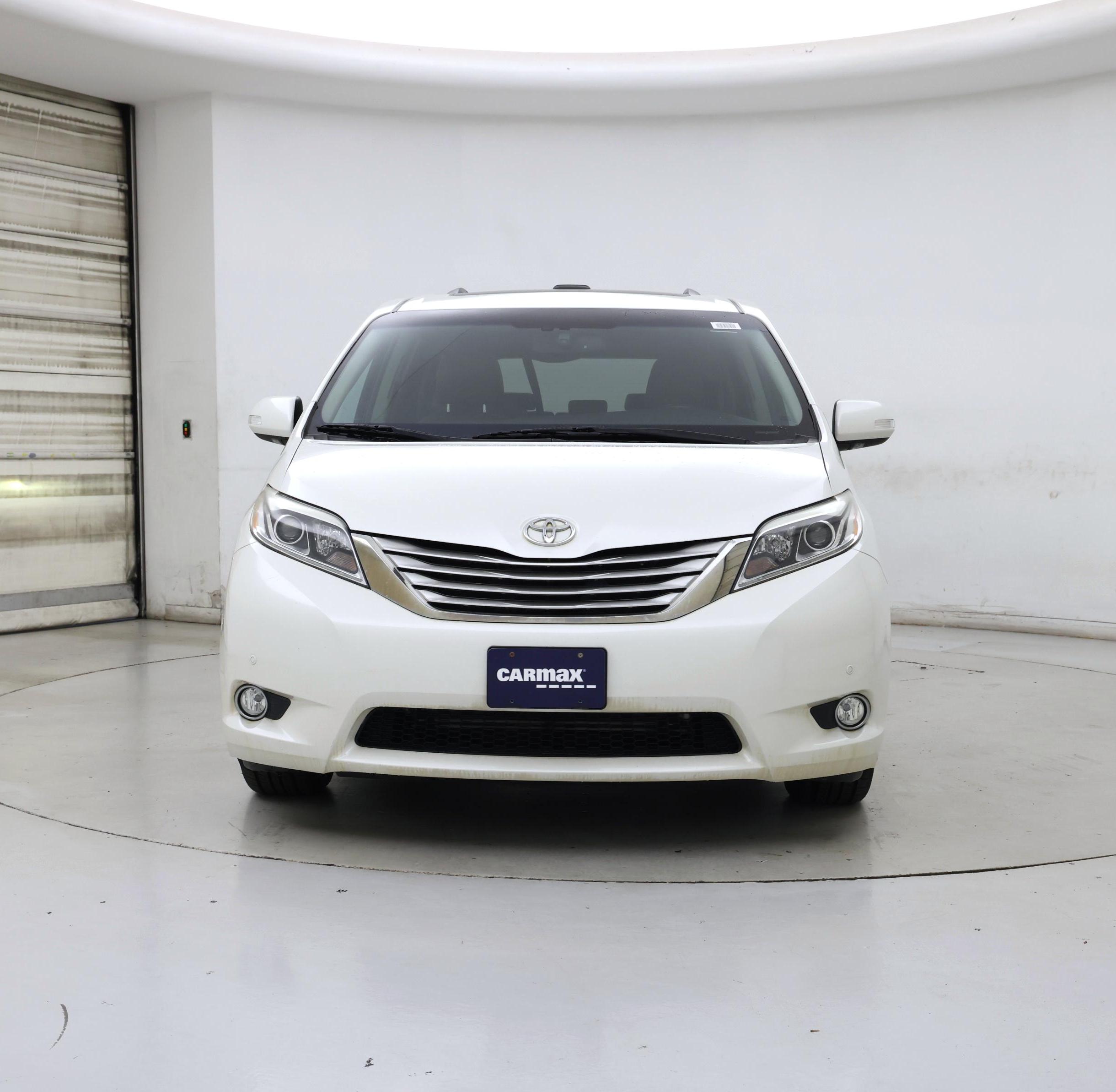 Thumbnail: 2017 Toyota Sienna - 5