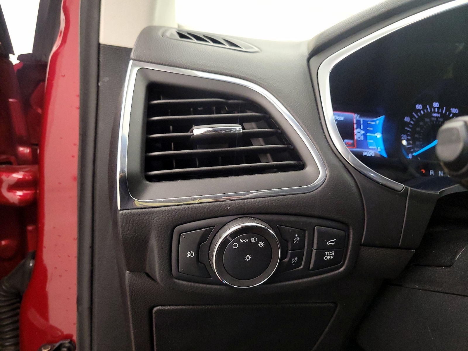 2020 Ford Edge Titanium - Photo 12