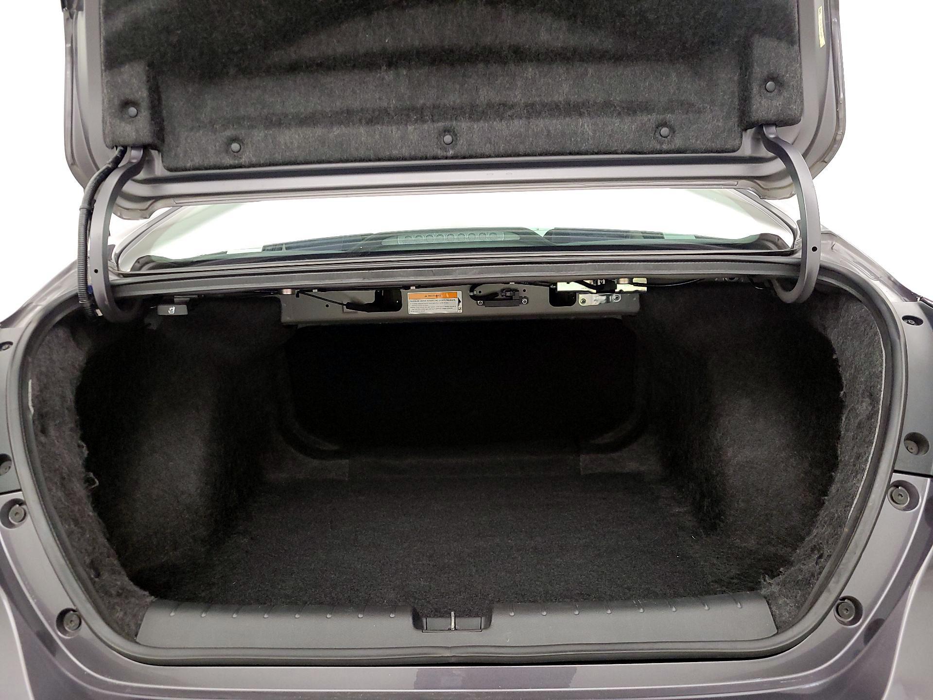 Thumbnail: 2019 Honda Insight - 20