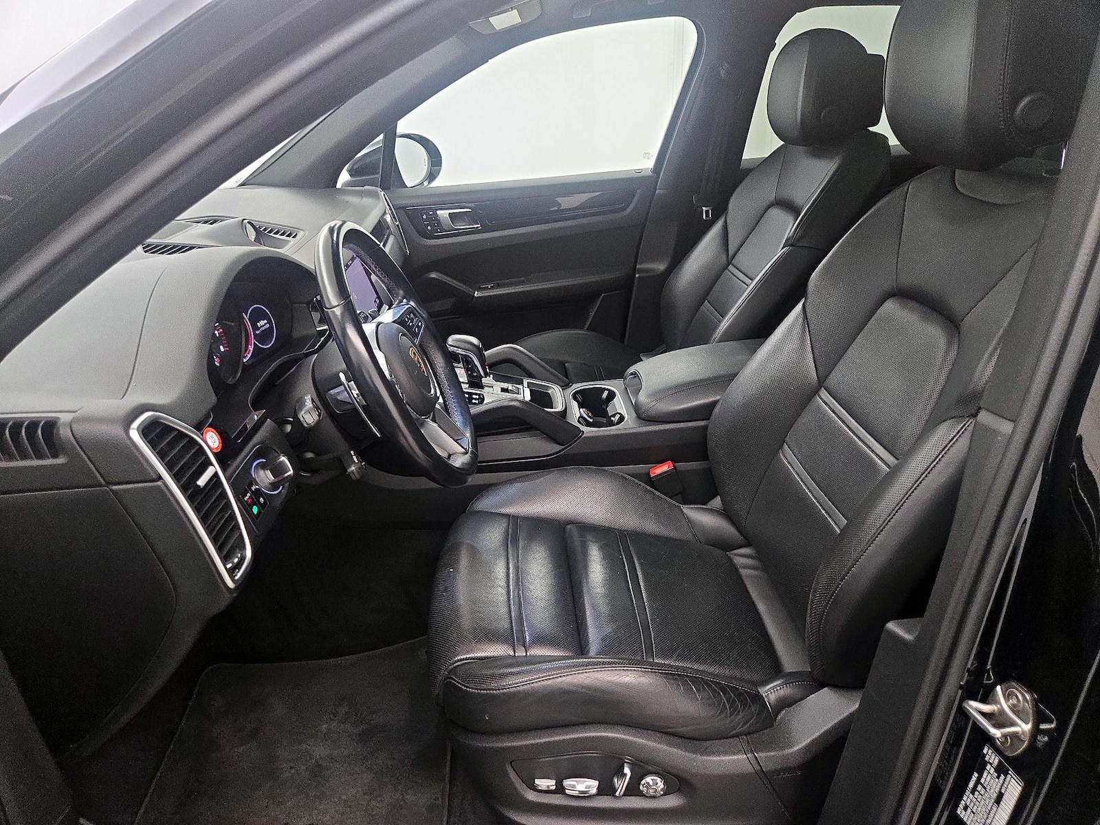 2021 Porsche Cayenne Base - Photo 12