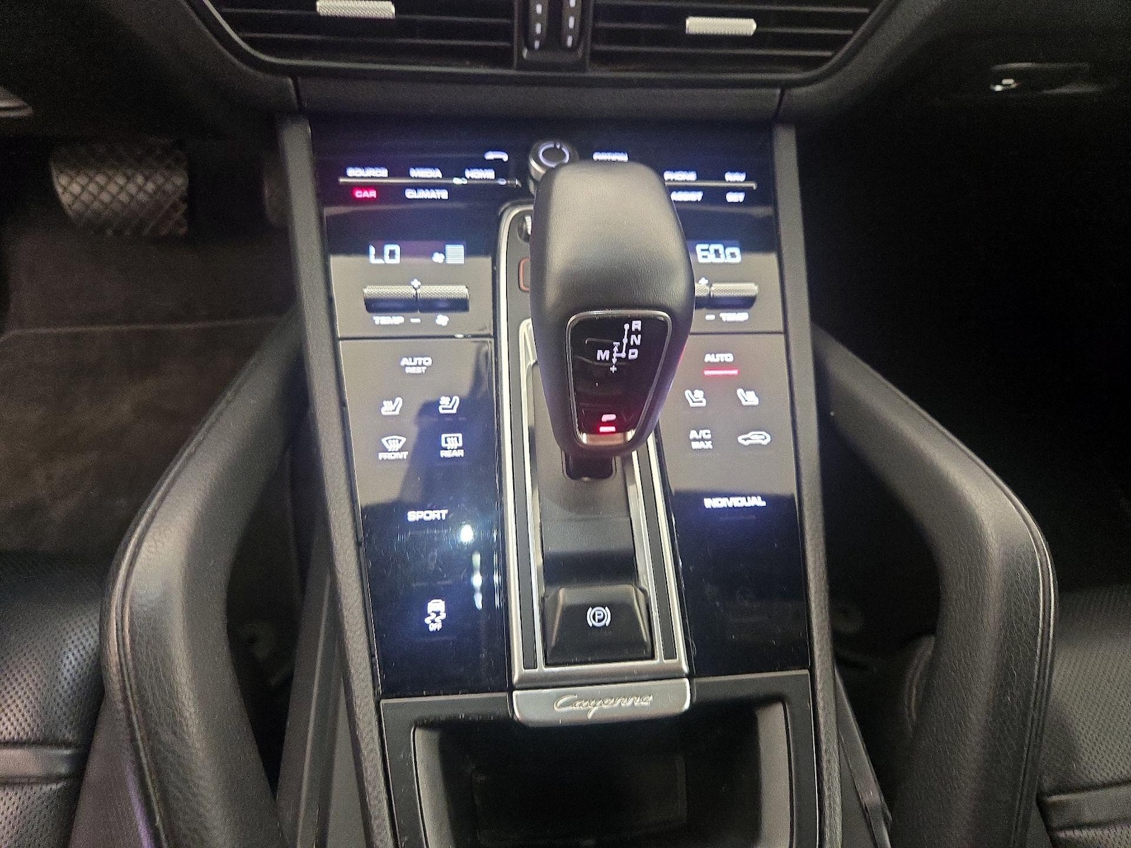 2021 Porsche Cayenne Base - Photo 19