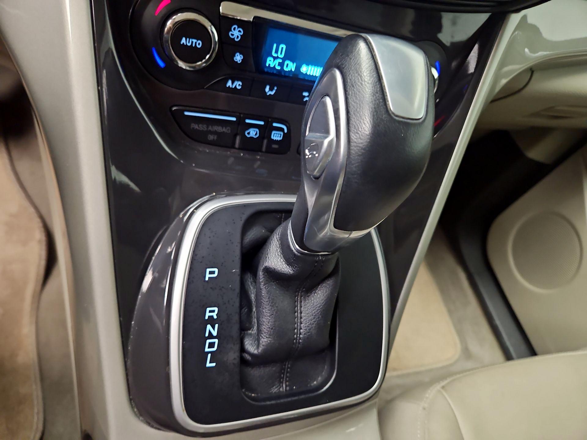 Thumbnail: 2014 Ford C-Max - 17