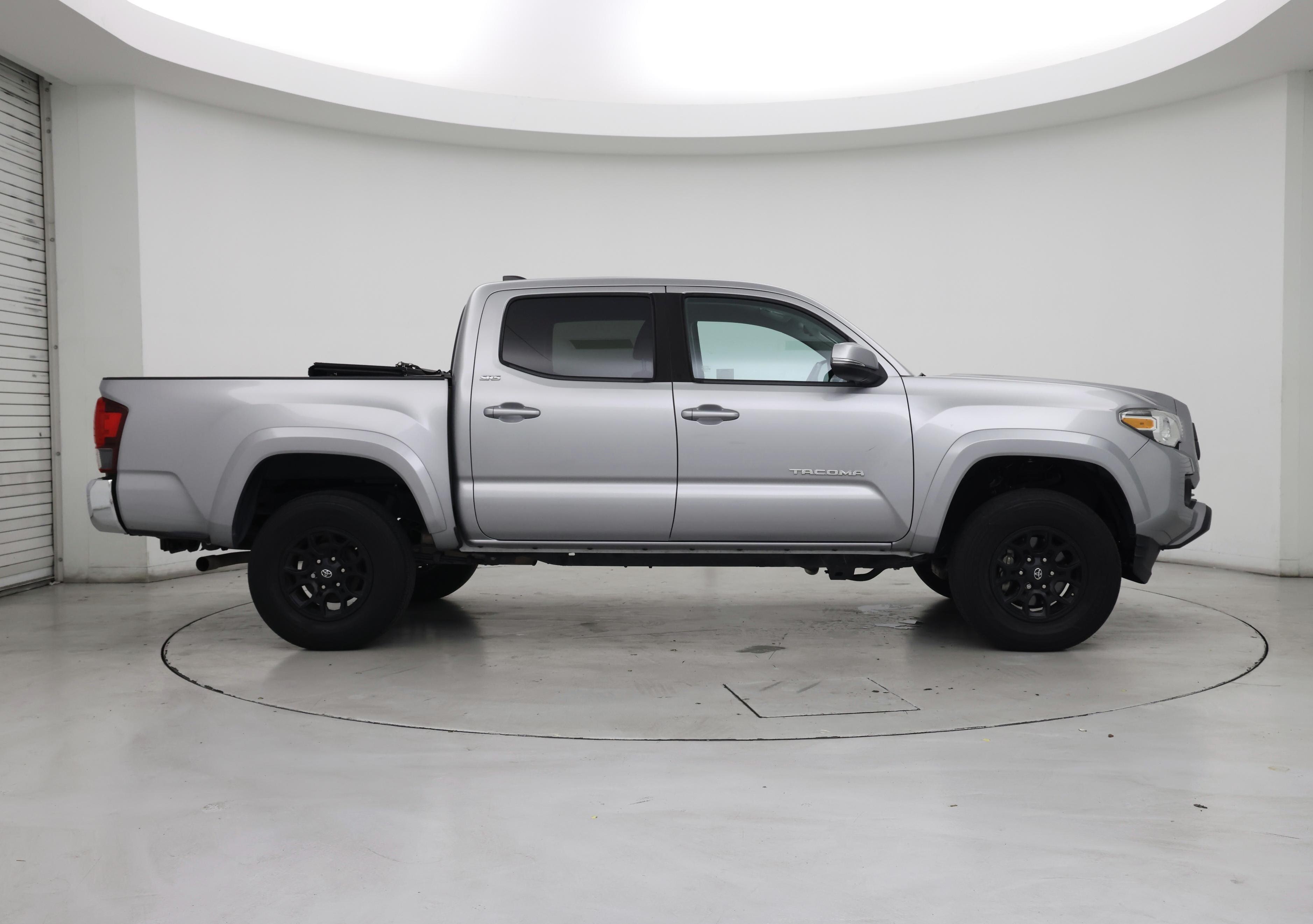 Thumbnail: 2021 Toyota Tacoma - 7