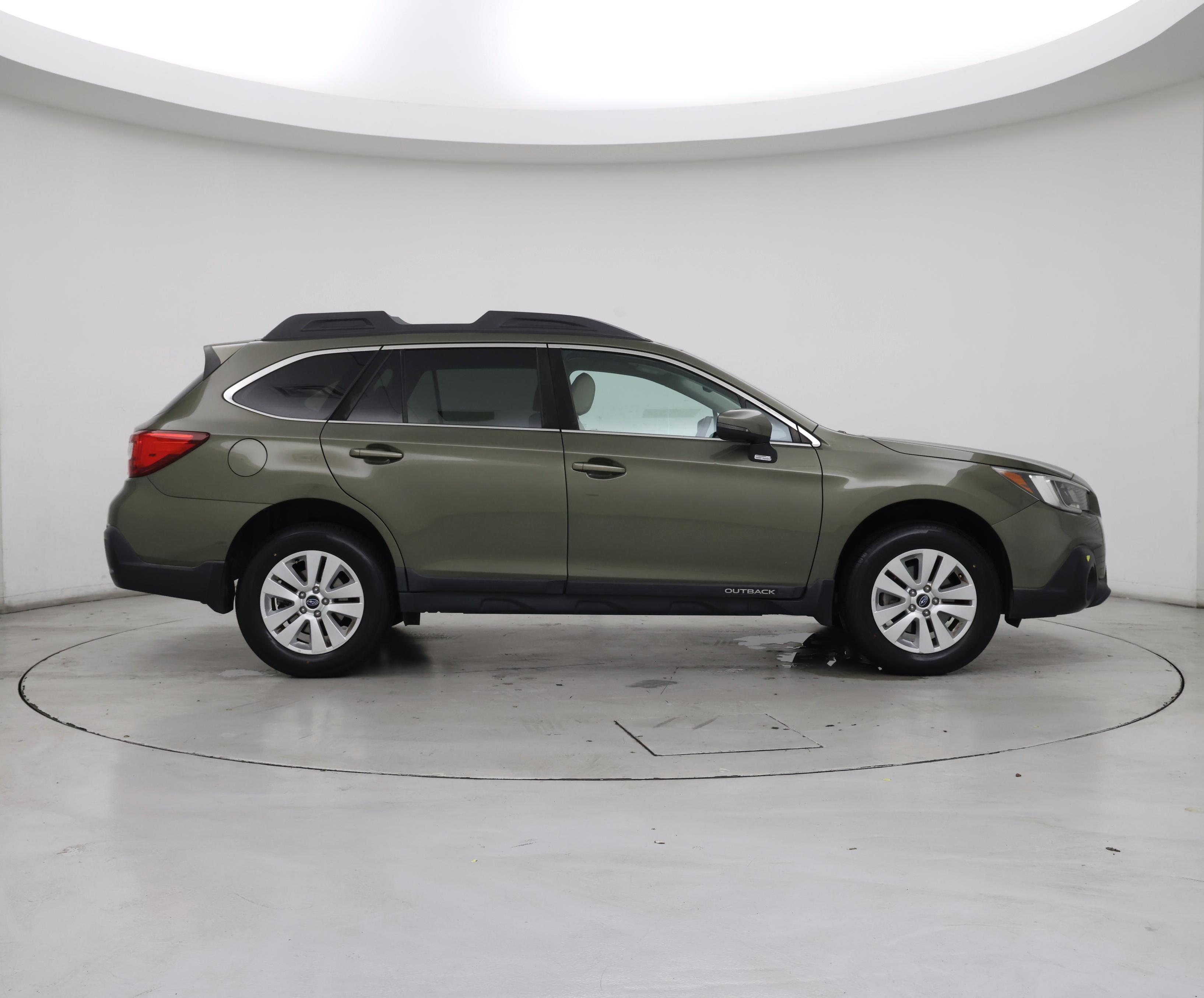 Thumbnail: 2018 Subaru Outback - 7