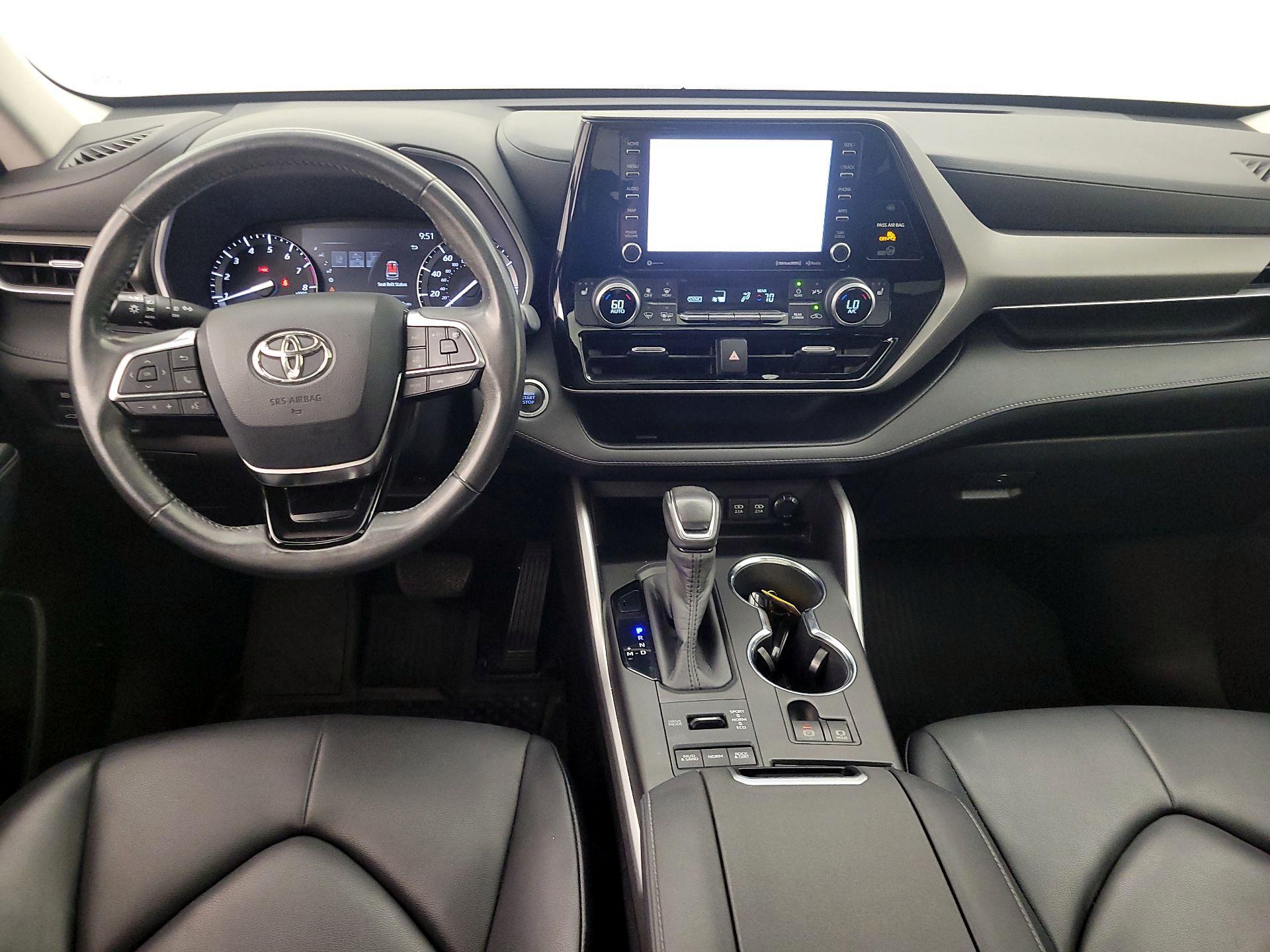 Thumbnail: 2020 Toyota Highlander - 9