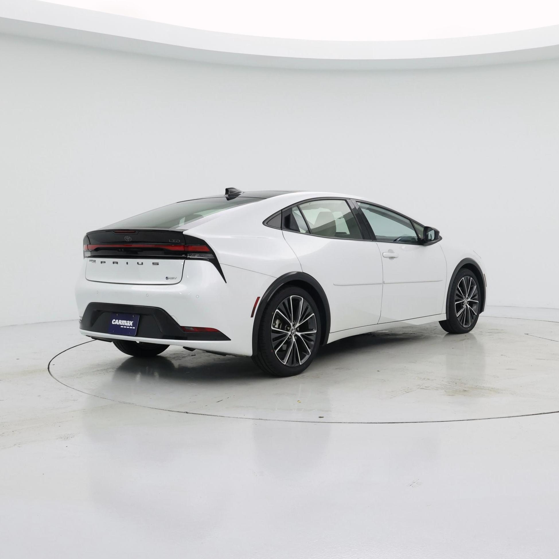 Thumbnail: 2024 Toyota Prius - 8