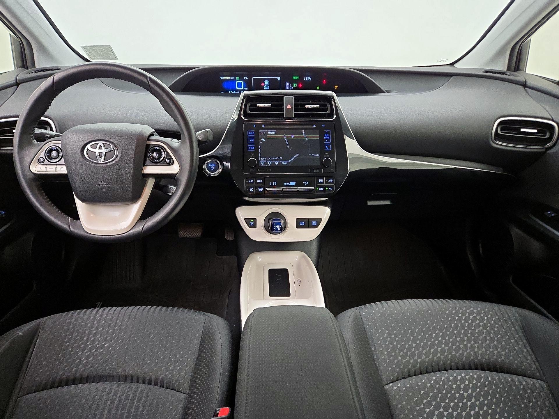 Thumbnail: 2016 Toyota Prius - 9