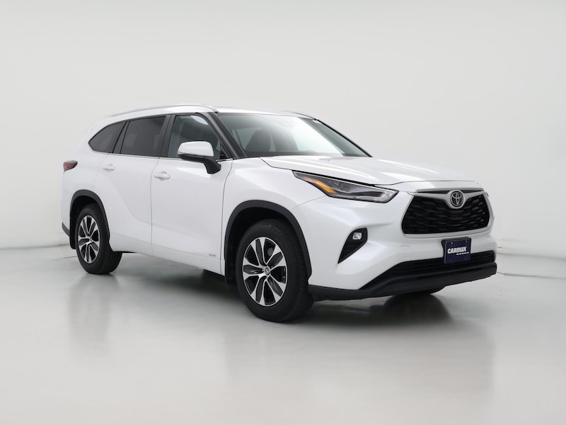 2025 Toyota Highlander XLE -
                  Palm Desert, CA