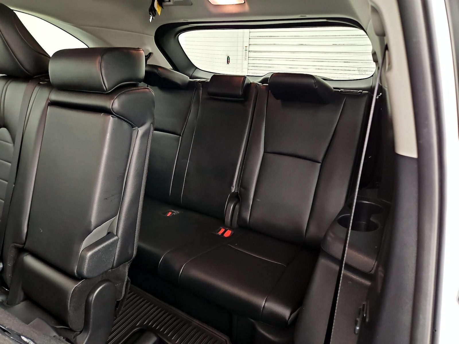 2025 Toyota Highlander XLE - Photo 18