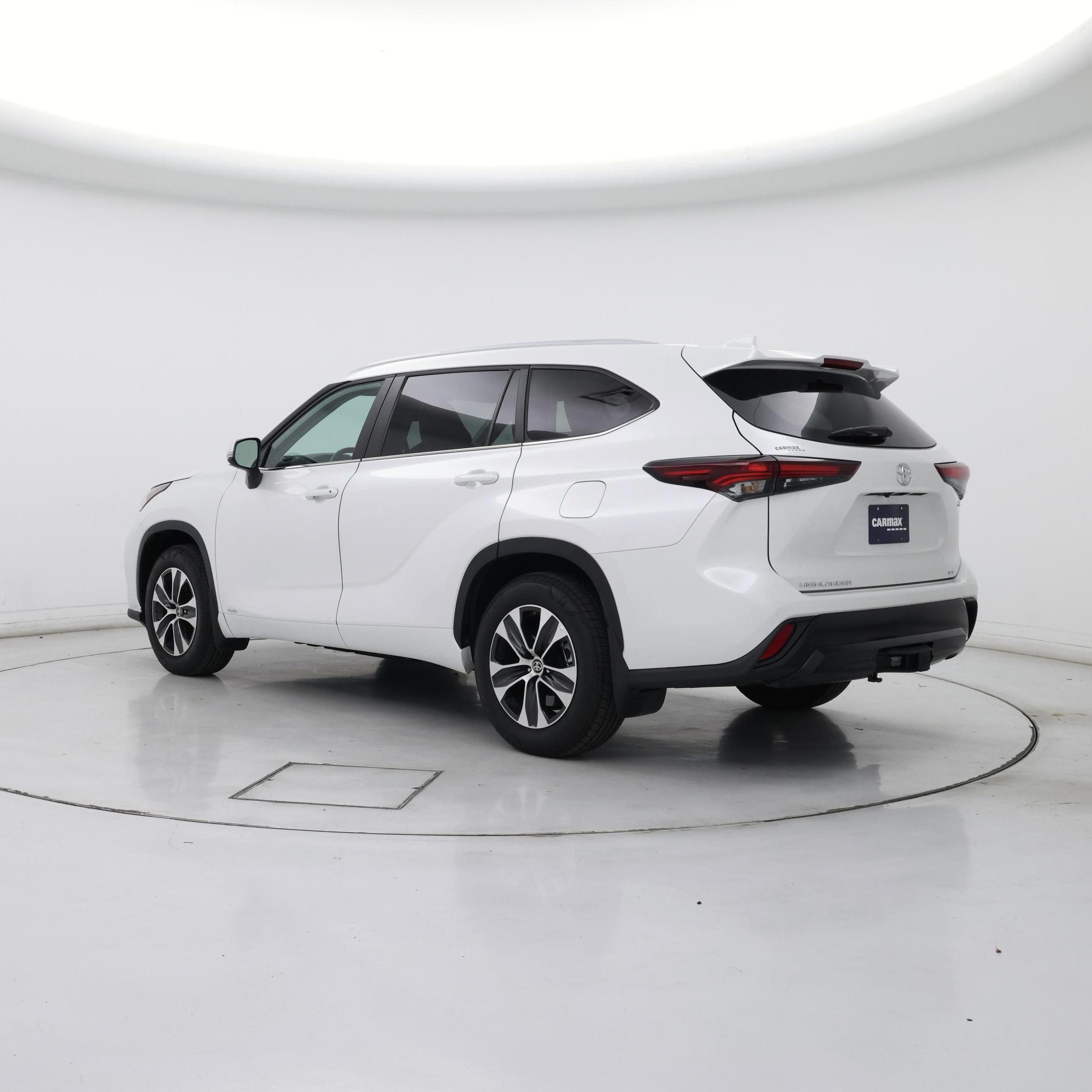 Thumbnail: 2025 Toyota Highlander - 2