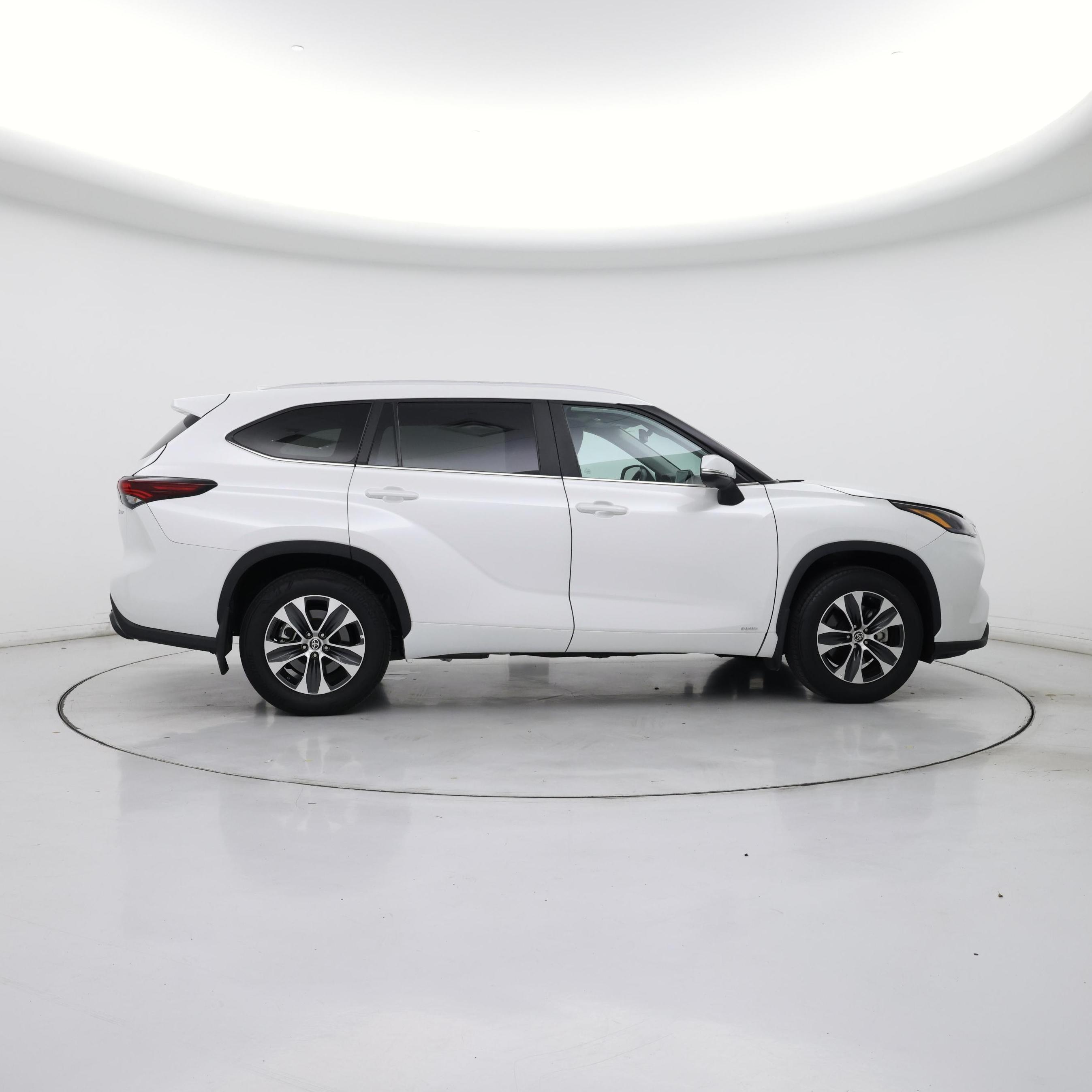 Thumbnail: 2025 Toyota Highlander - 7