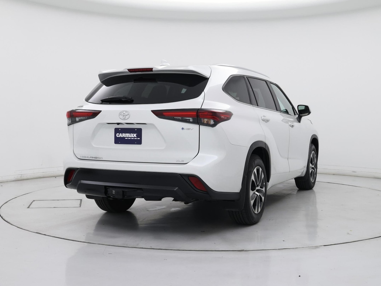 2025 Toyota Highlander XLE - Photo 9