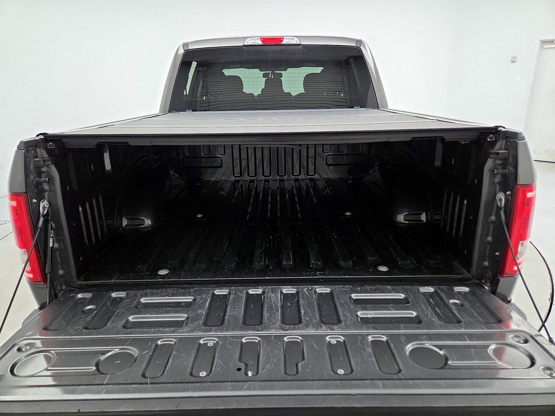 Thumbnail: 2017 Ford F-150 - 20