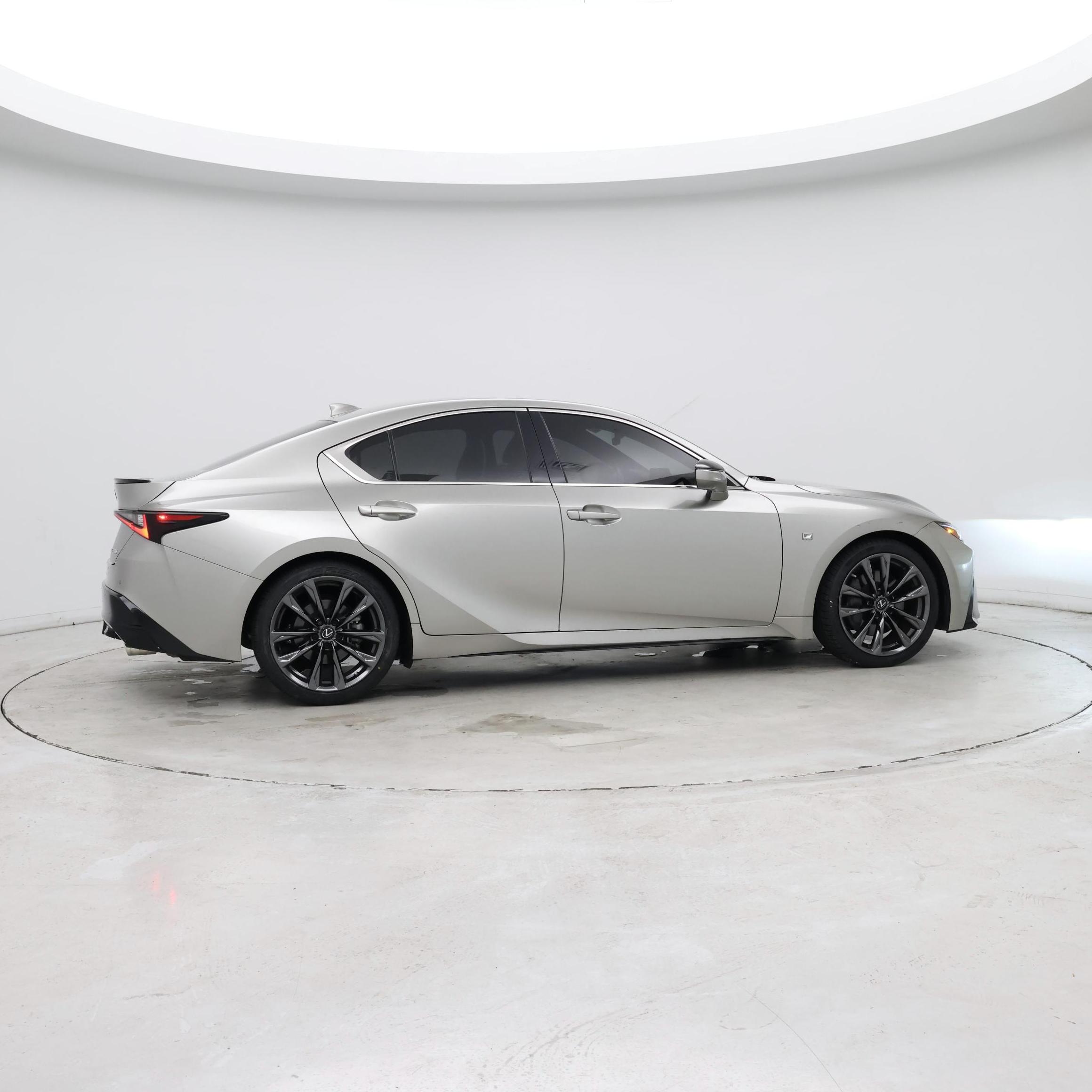 Thumbnail: 2022 Lexus IS - 8