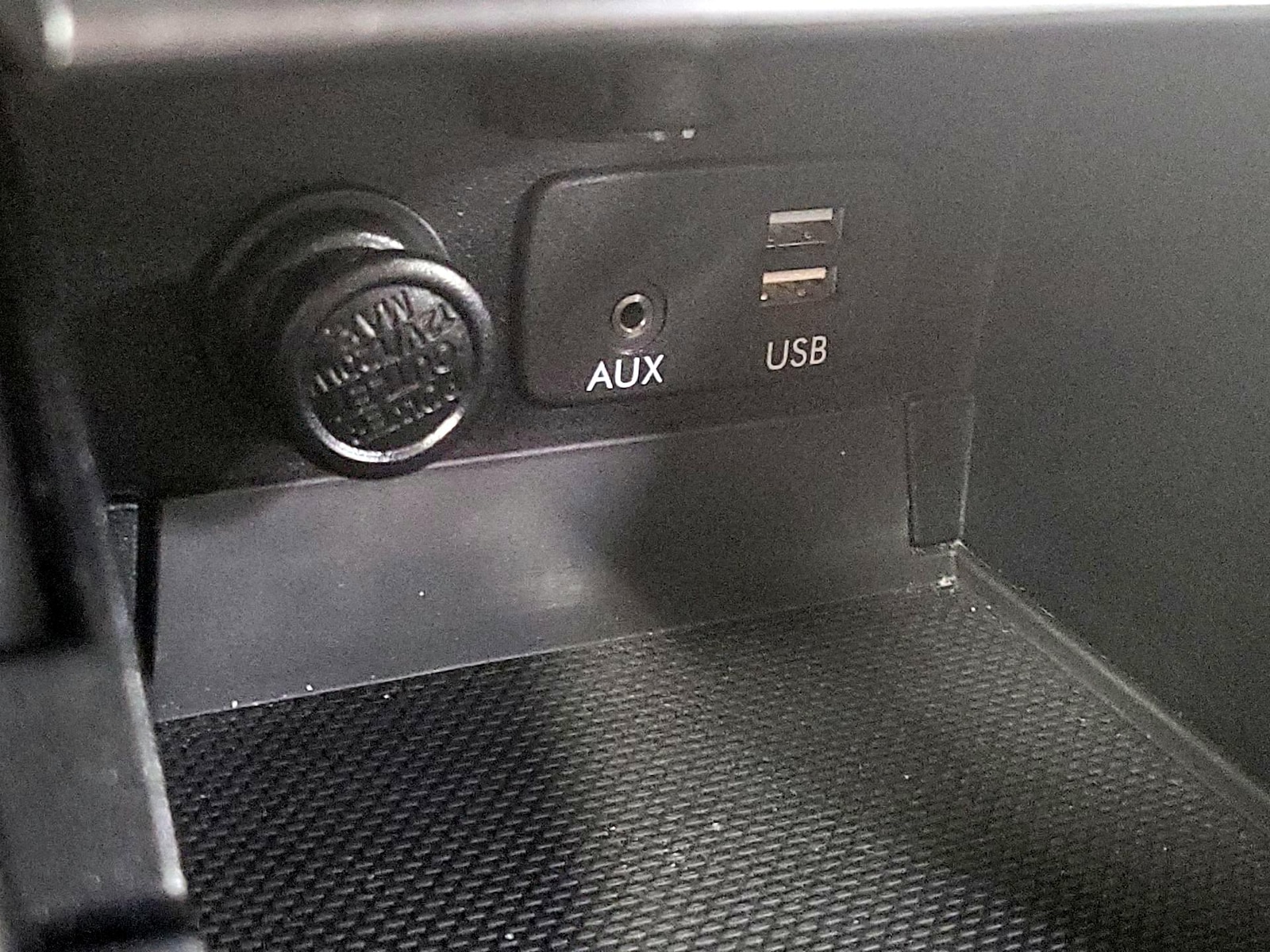2017 Subaru Legacy Limited - Photo 19