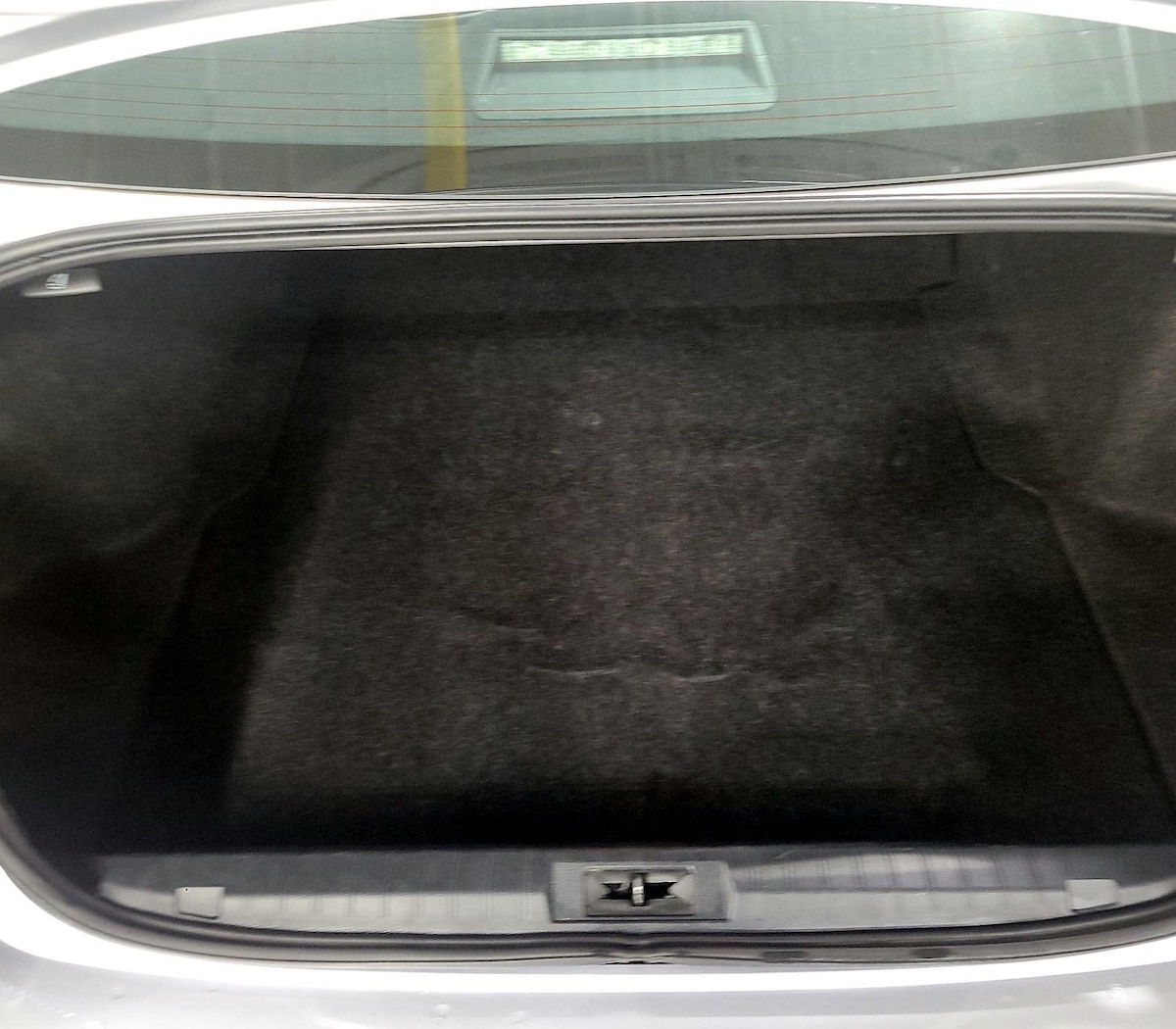 Trunk/Cargo (Seats Up)