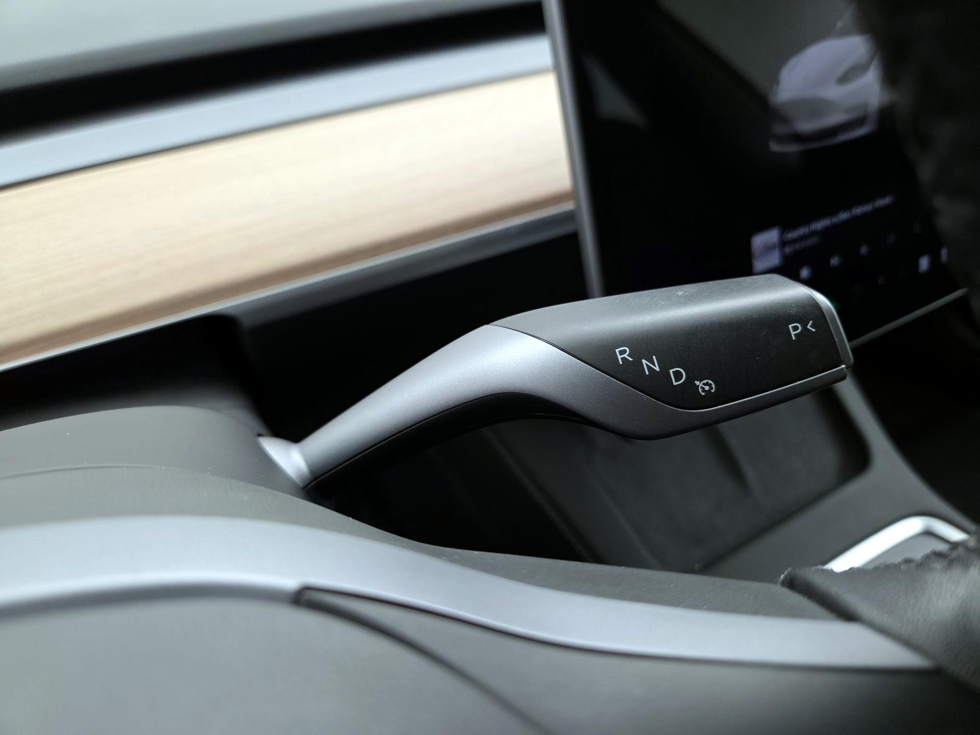 Thumbnail: 2023 Tesla Model 3 - 17