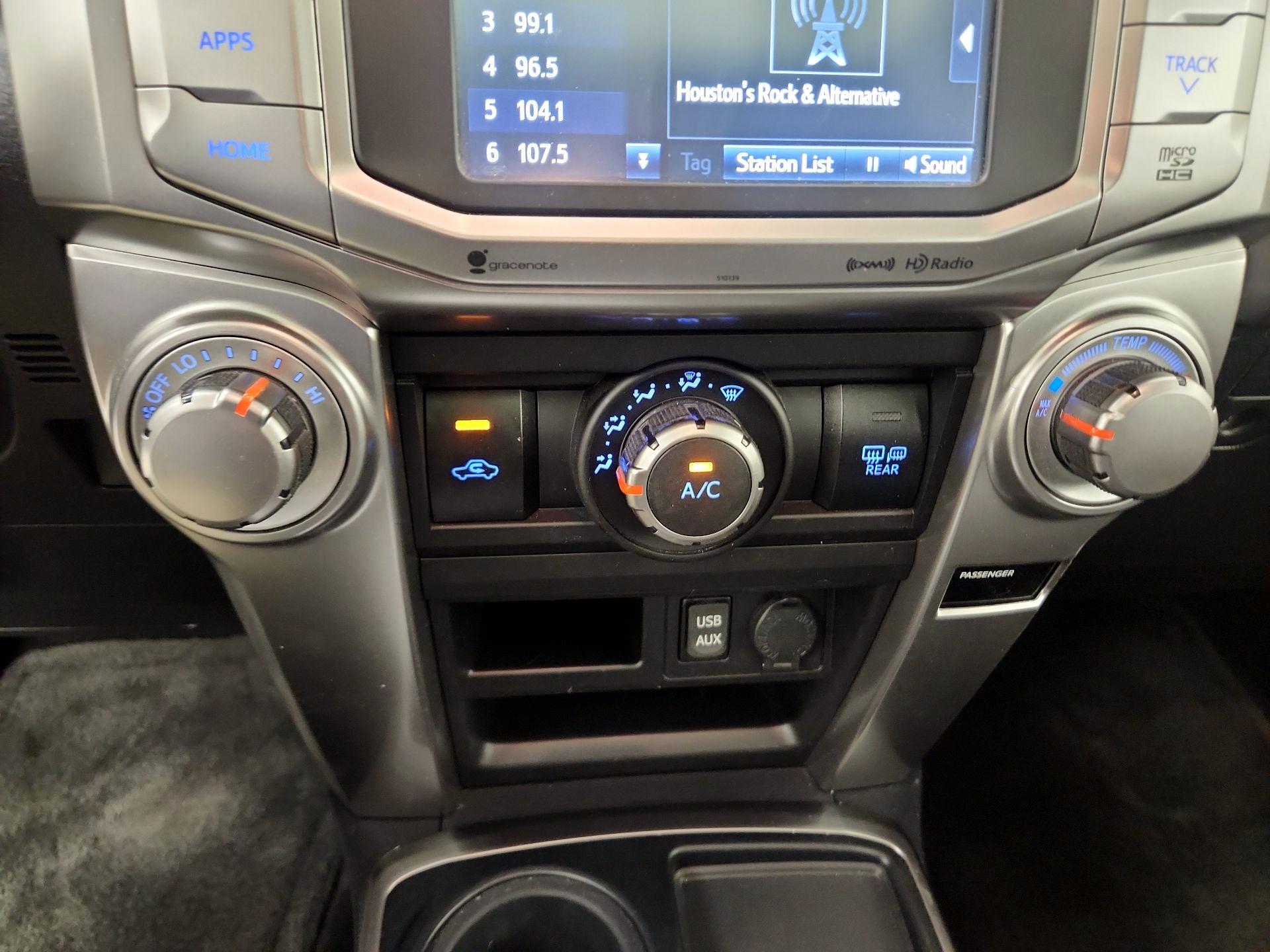 Thumbnail: 2018 Toyota 4Runner - 17