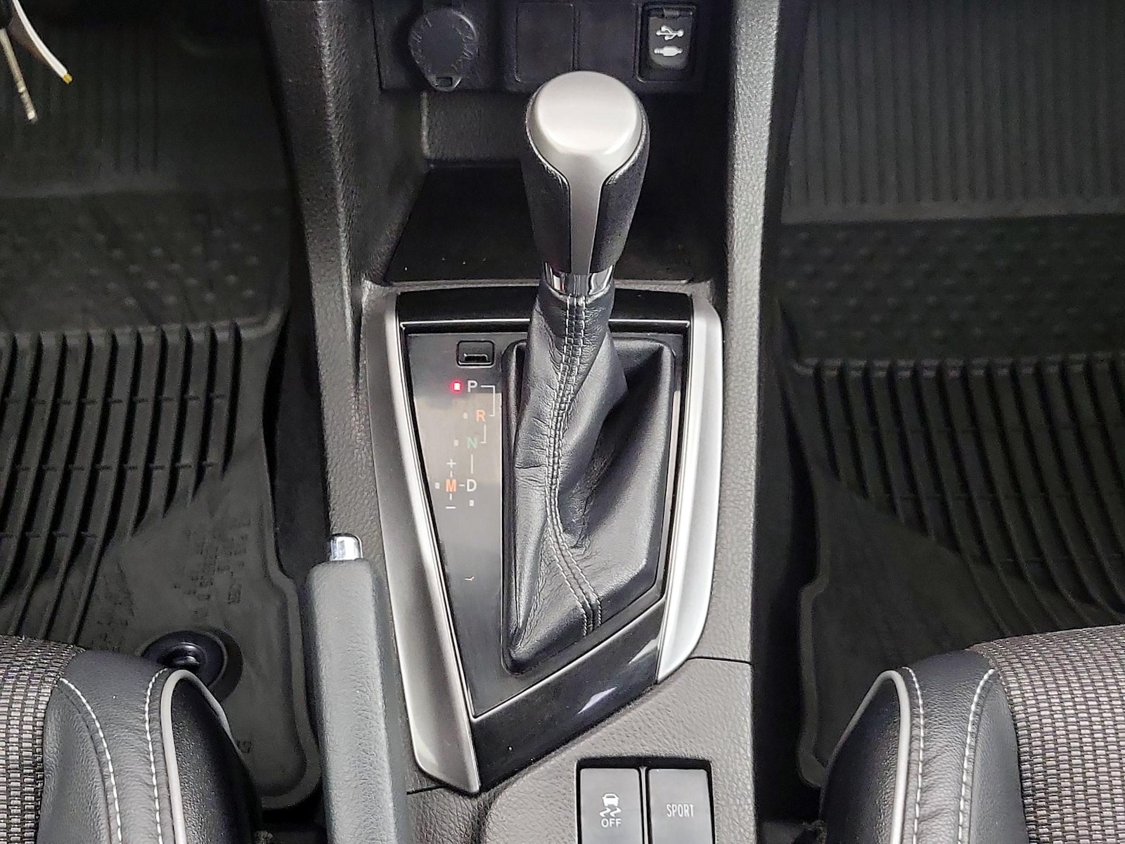 2015 Toyota Corolla S Plus - Photo 18