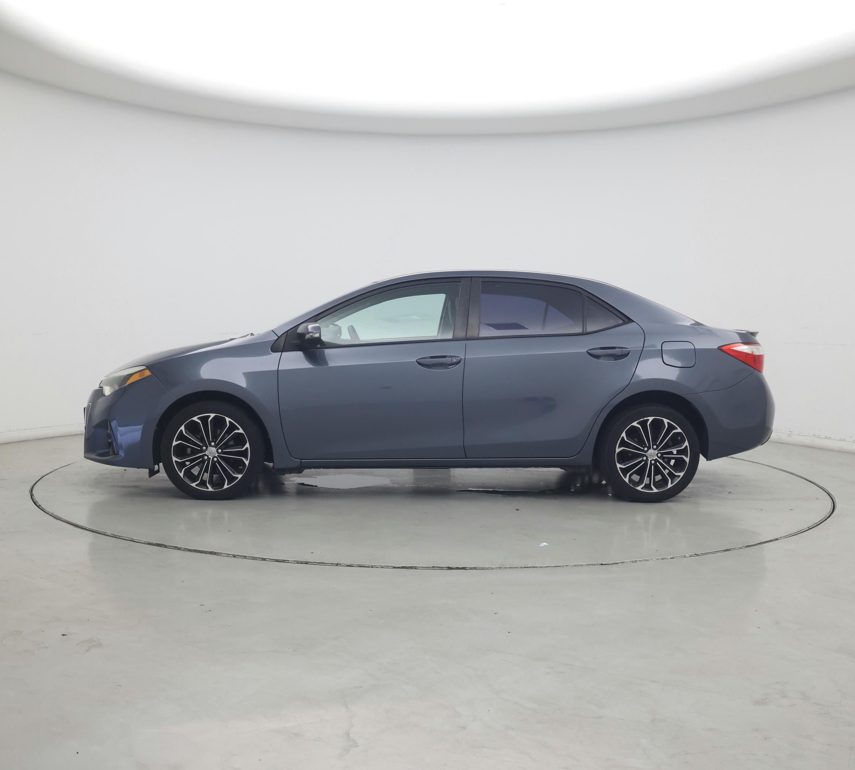 Thumbnail: 2015 Toyota Corolla - 3