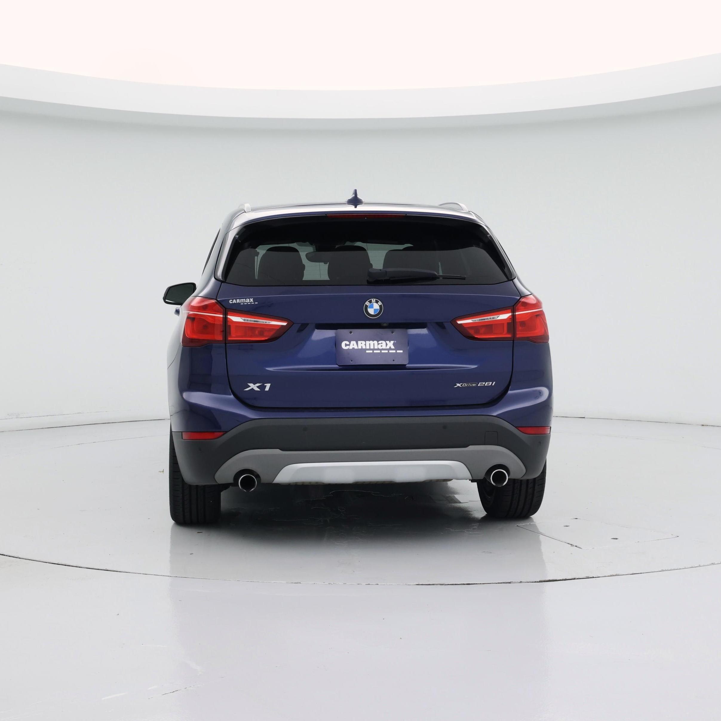 Thumbnail: 2019 BMW X1 - 6