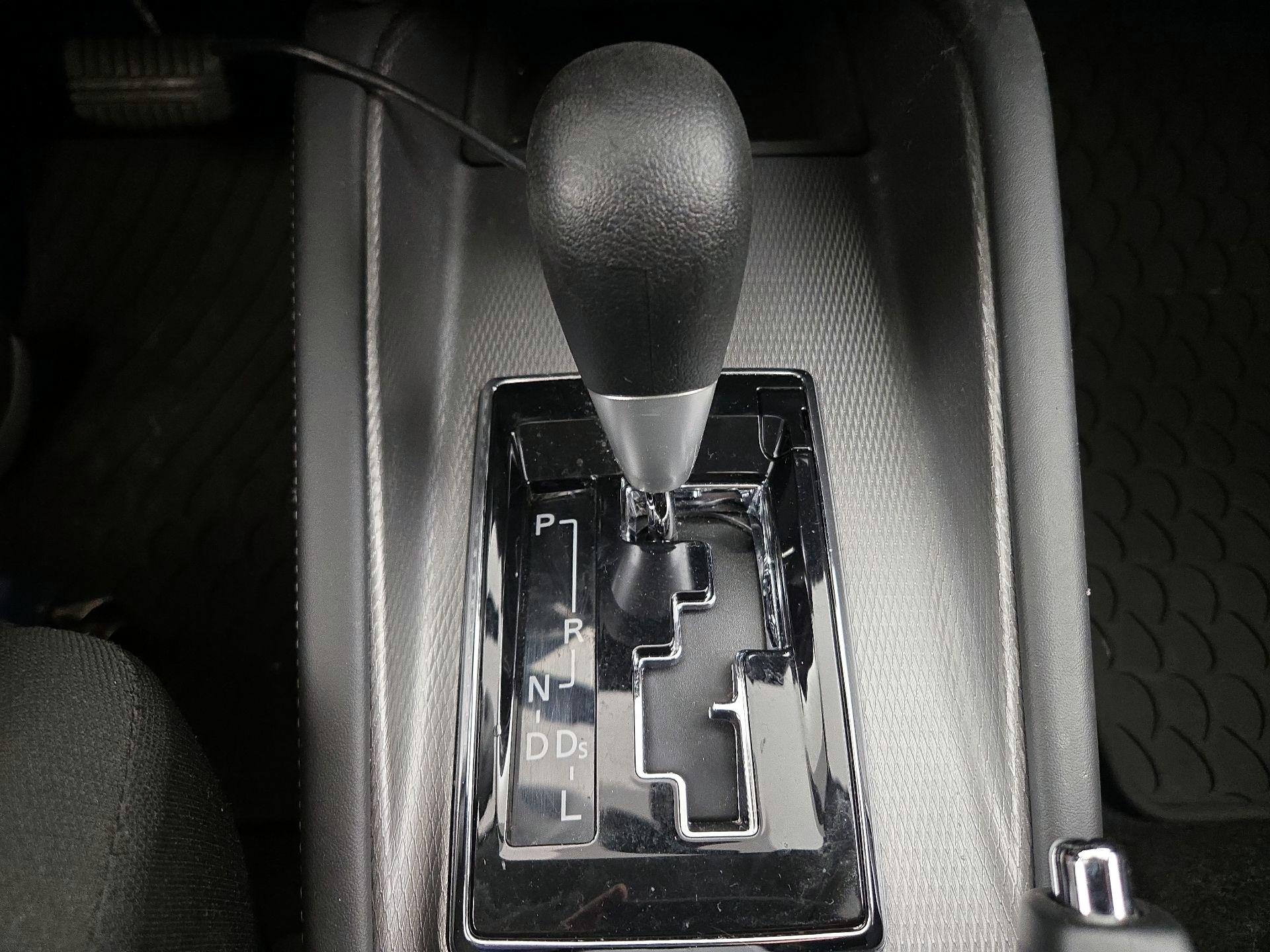 Thumbnail: 2020 Mitsubishi Outlander Sport - 17