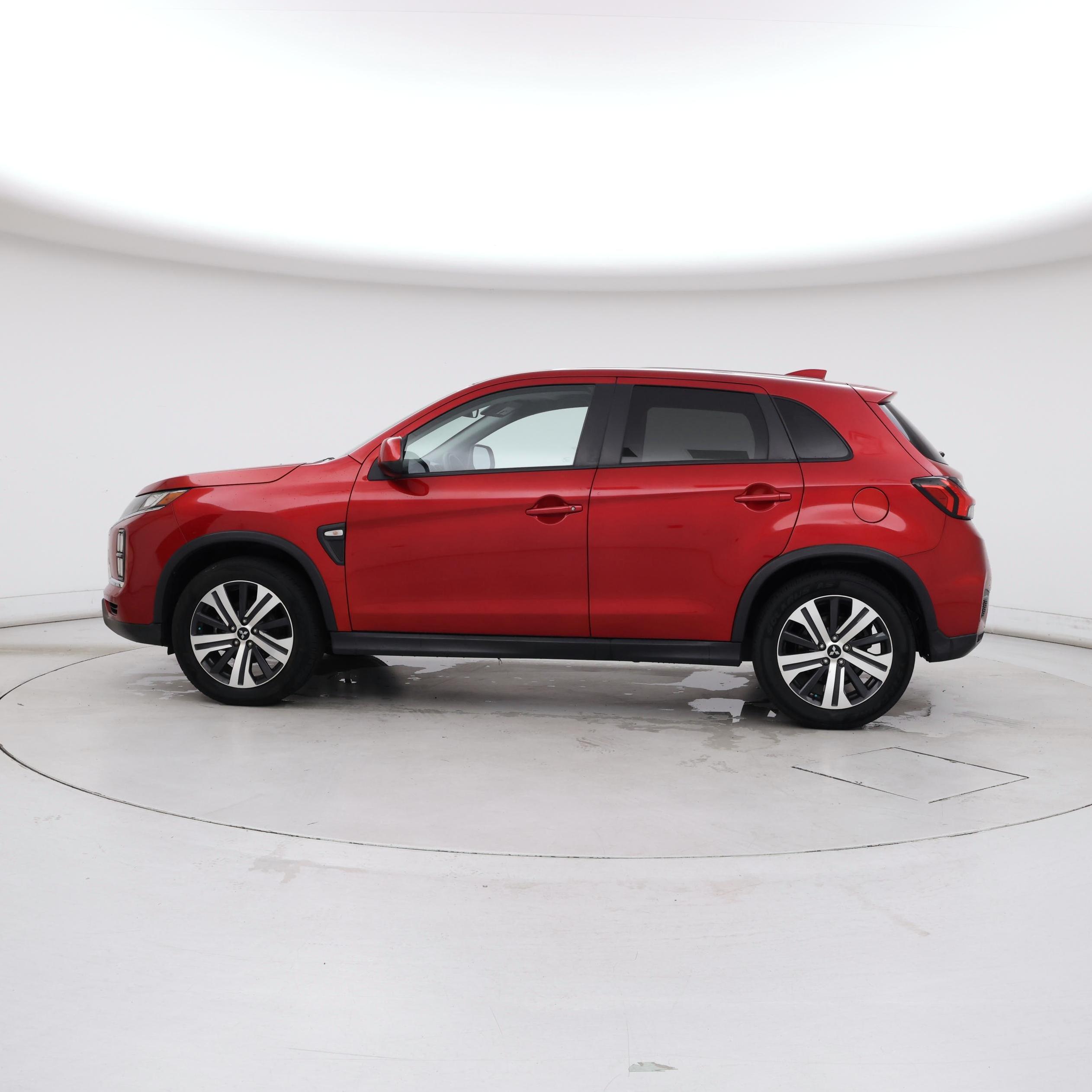 Thumbnail: 2020 Mitsubishi Outlander Sport - 3