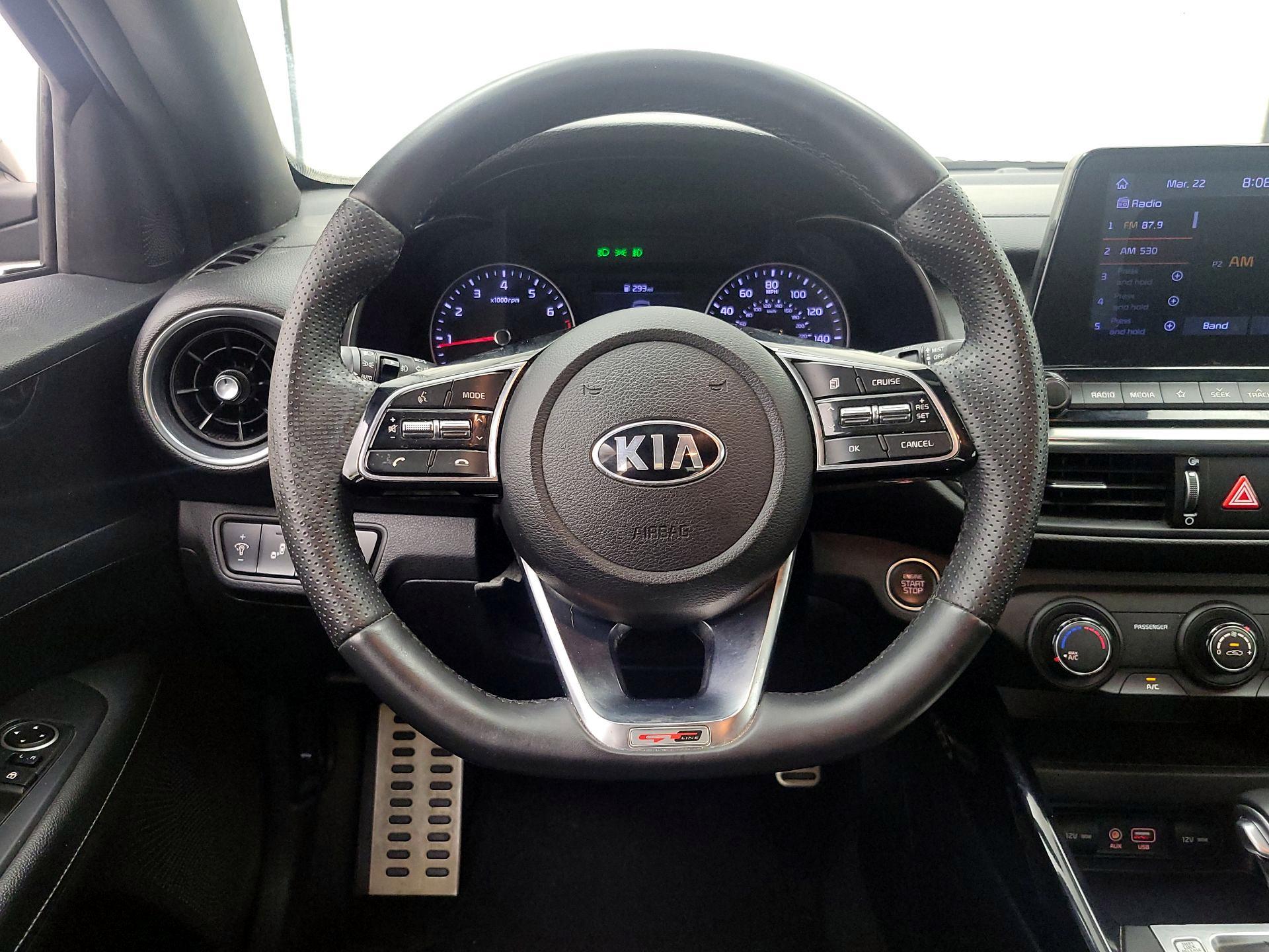 Thumbnail: 2020 Kia Forte - 10