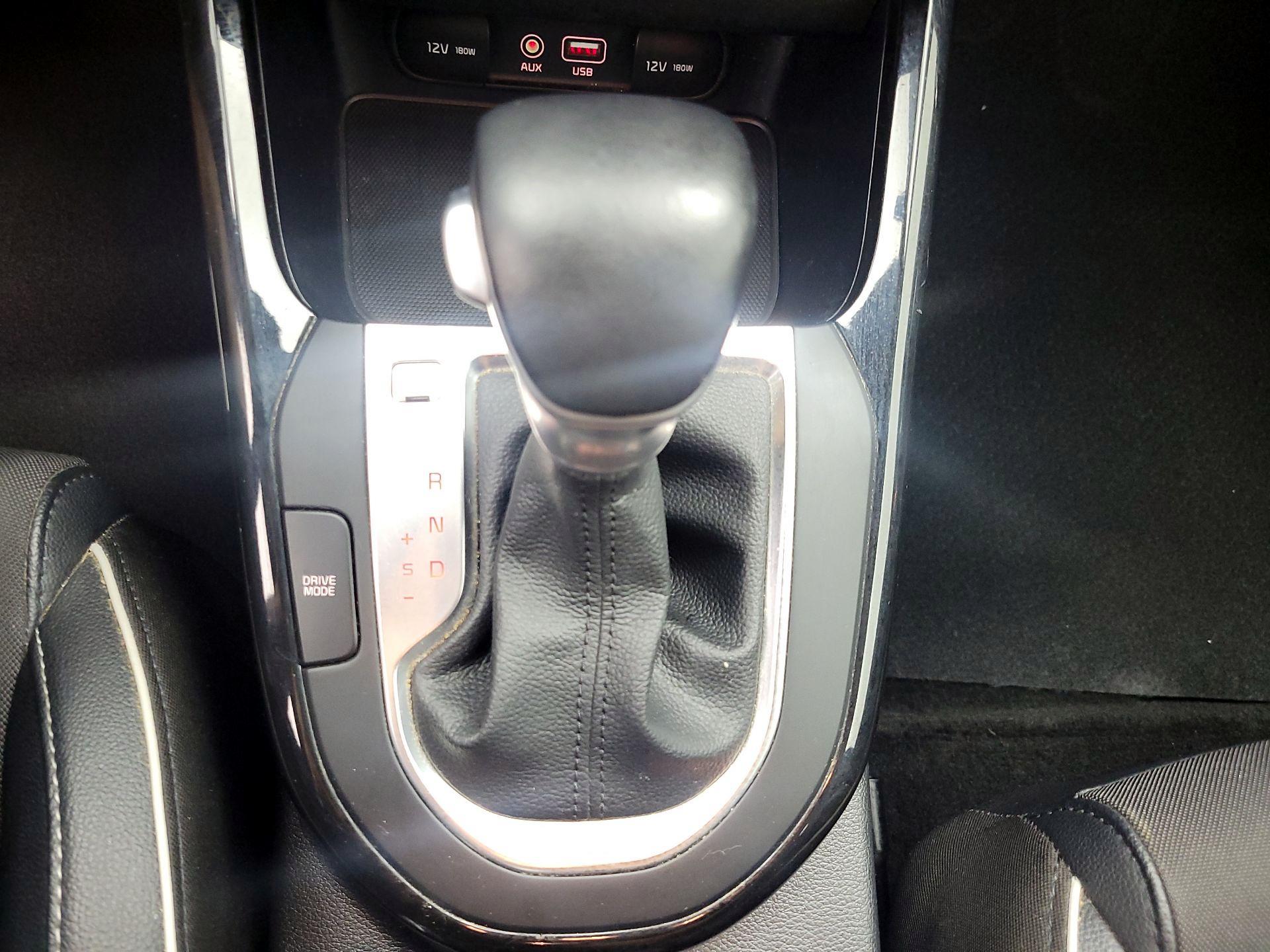 Thumbnail: 2020 Kia Forte - 17