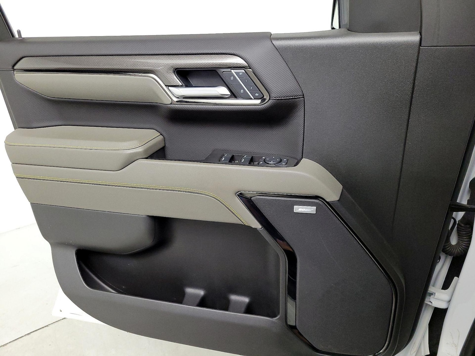 2025 Chevrolet Silverado 1500 ZR2 - Photo 13