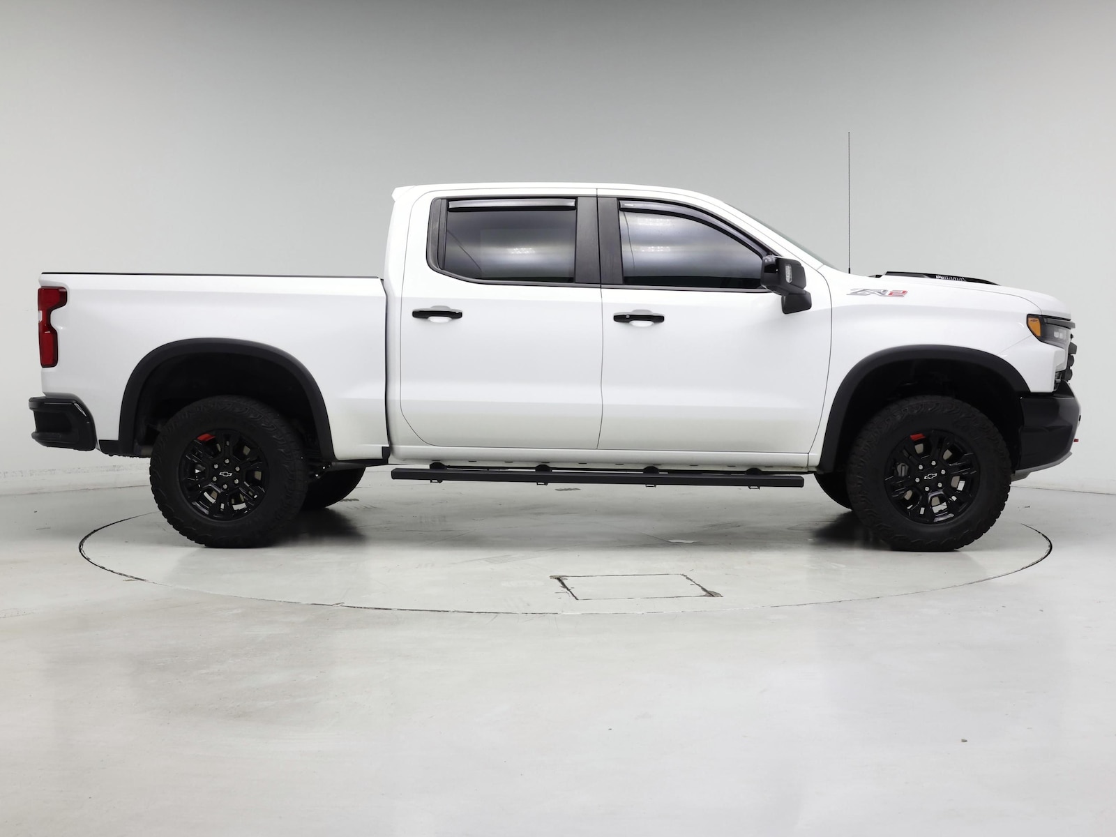 2025 Chevrolet Silverado 1500 ZR2 - Photo 8